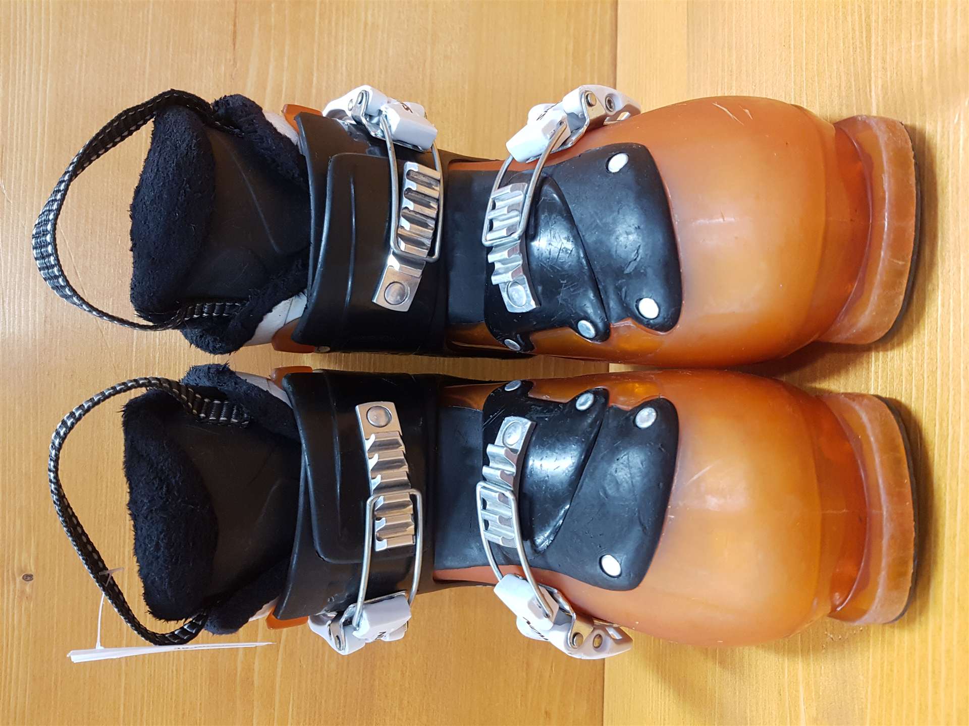 Použité lyžiarky SALOMON T2