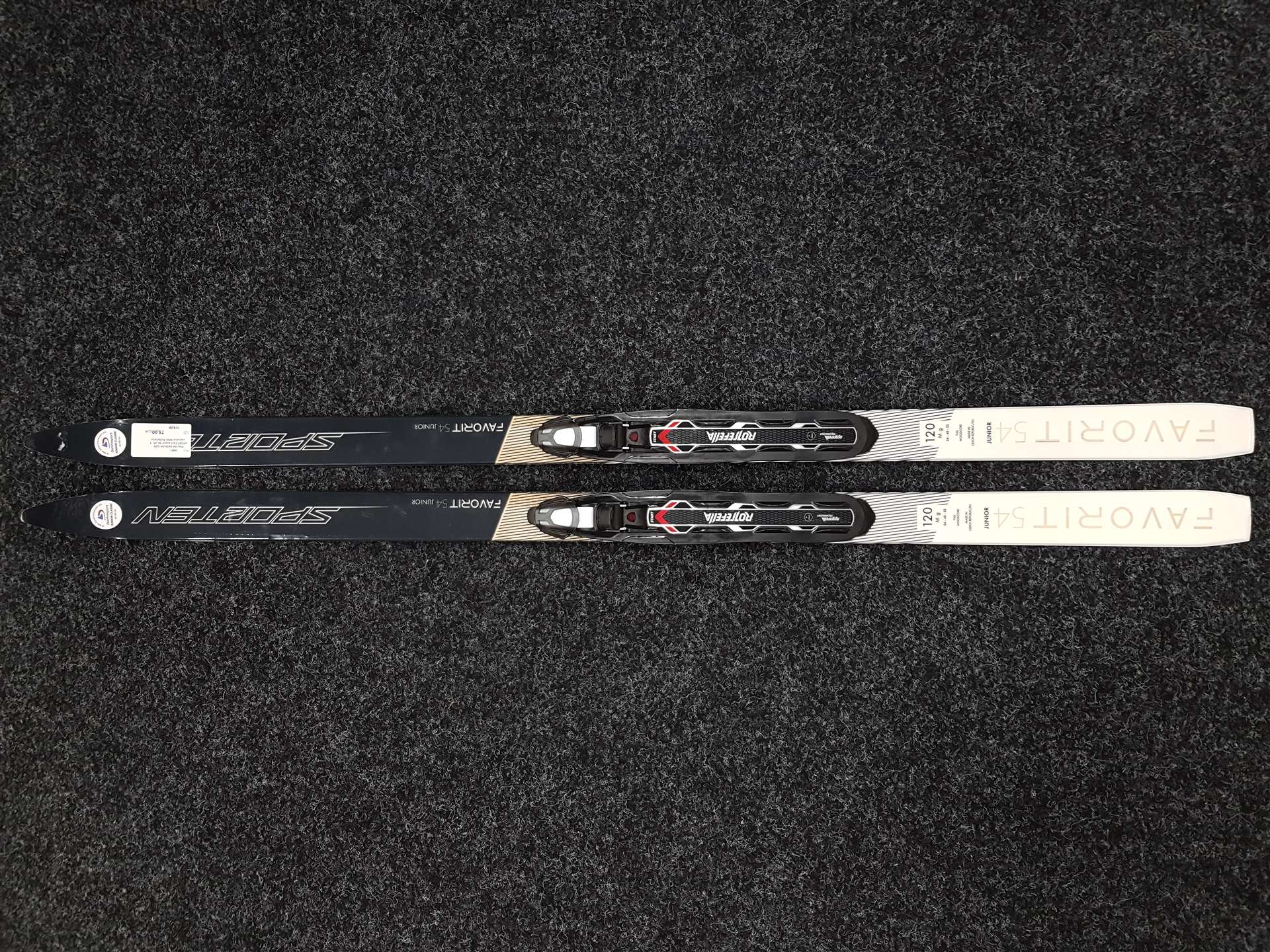 Skis de fond SPORTEN Favorit 54 JR + fixations NNN Rottefella d'occasion