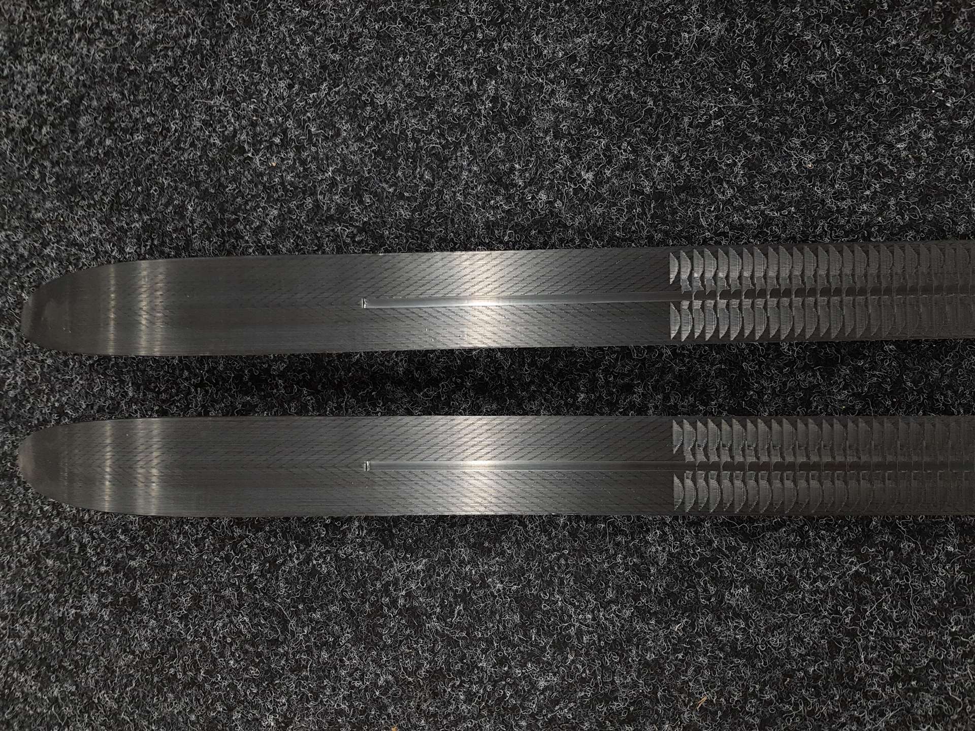 Skis de fond SPORTEN Favorit 54 JR + fixations NNN Rottefella d'occasion