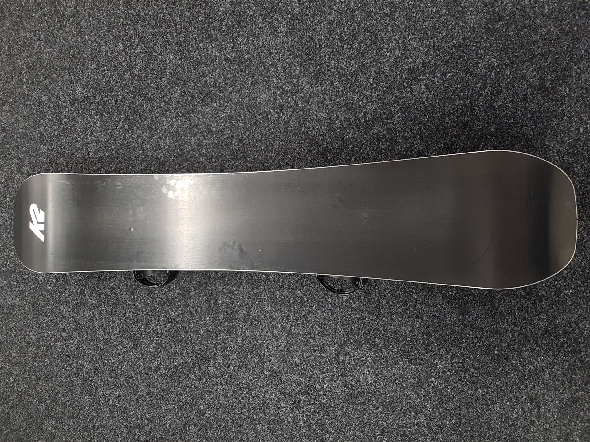 Tabla de snowboard K2 Broadcast usada + fijaciones Burton talla L