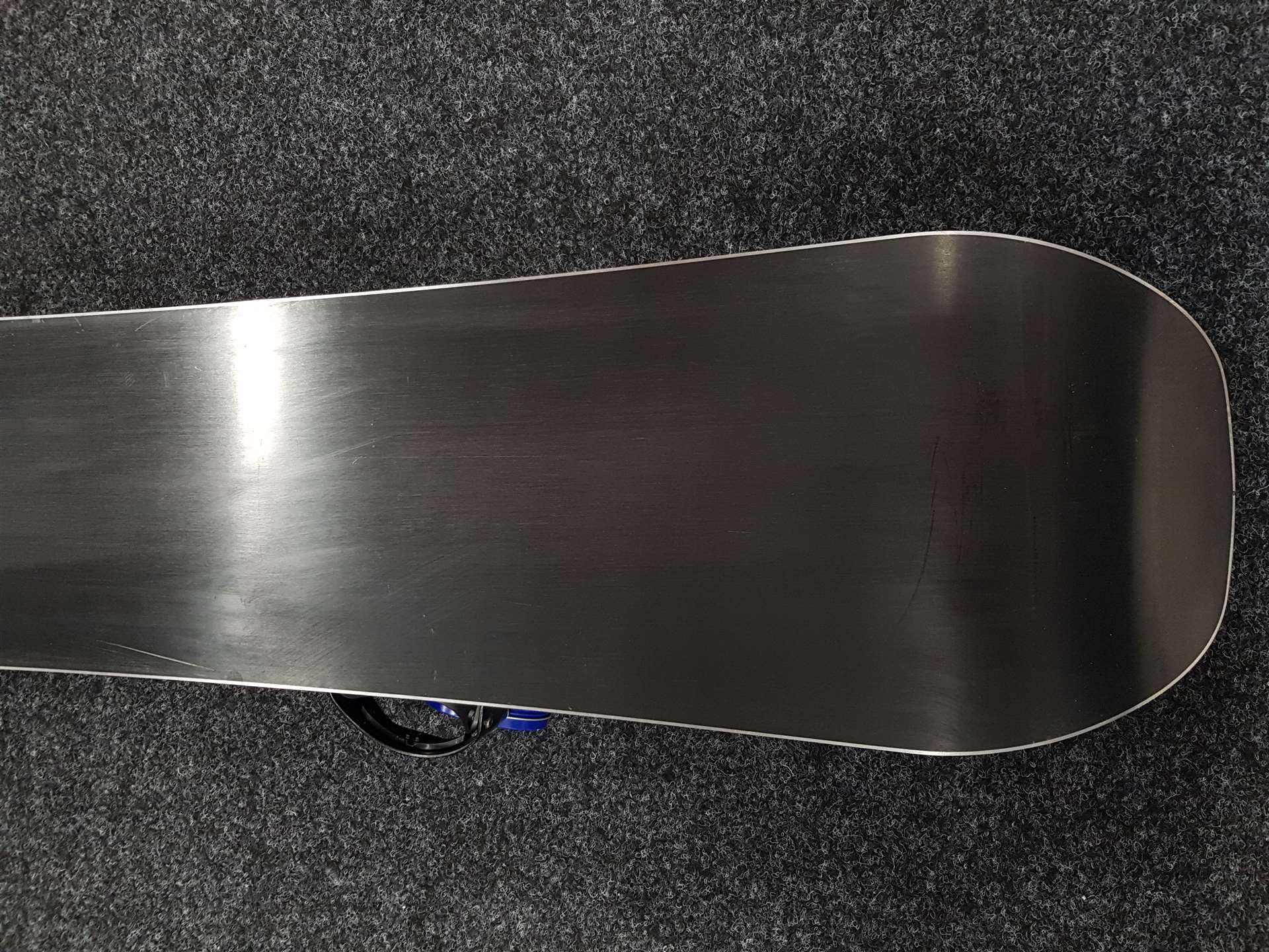 Tabla de snowboard K2 Broadcast usada + fijaciones Burton talla L
