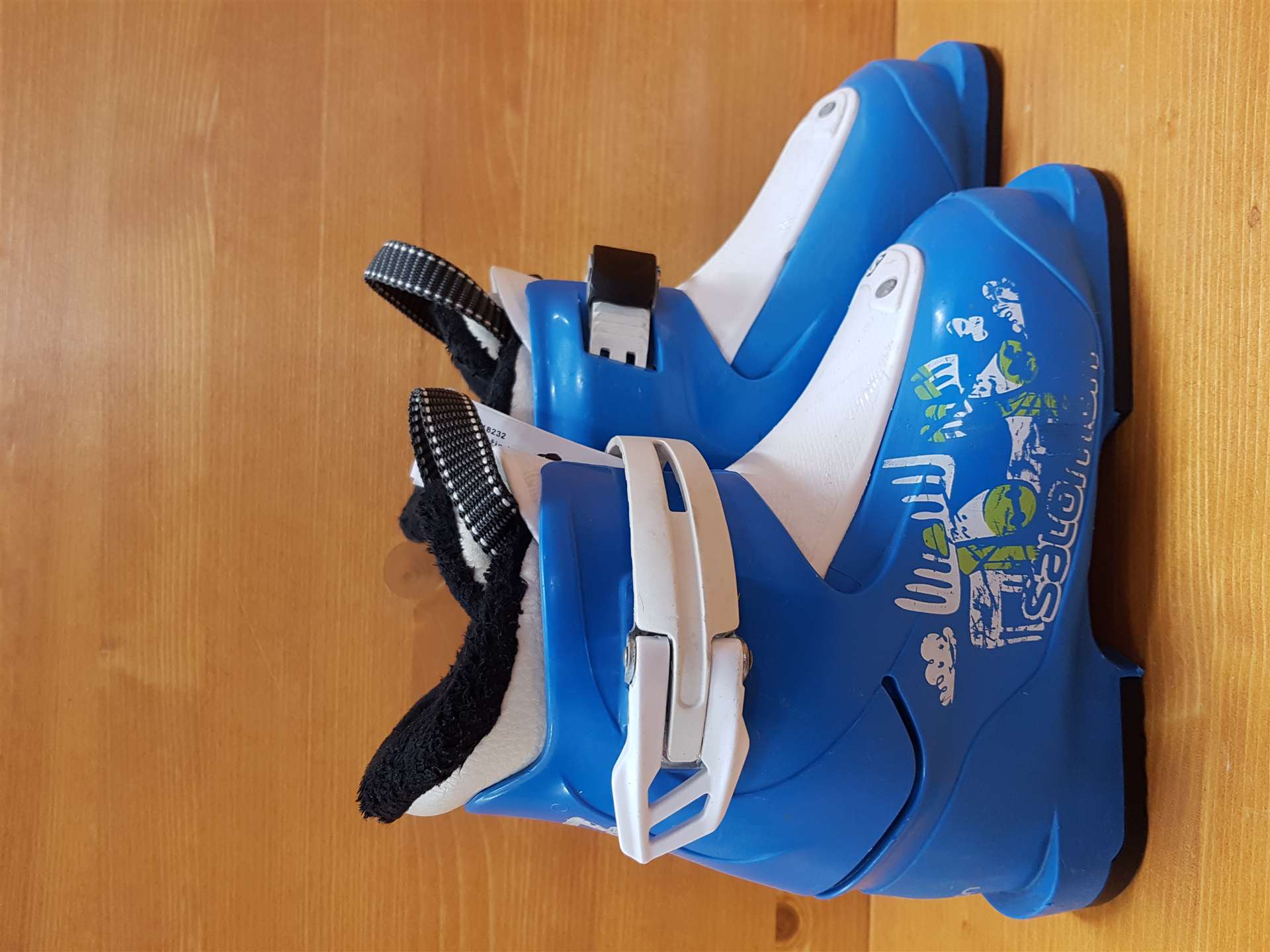 Chaussures de ski SALOMON T1 d'occasion