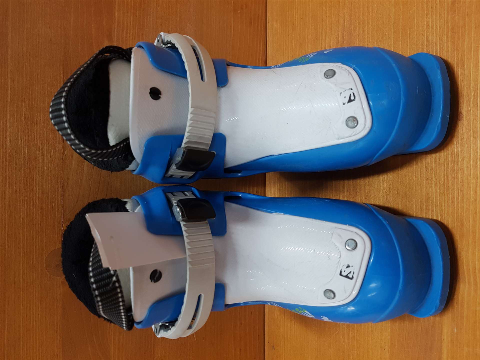 Chaussures de ski SALOMON T1 d'occasion