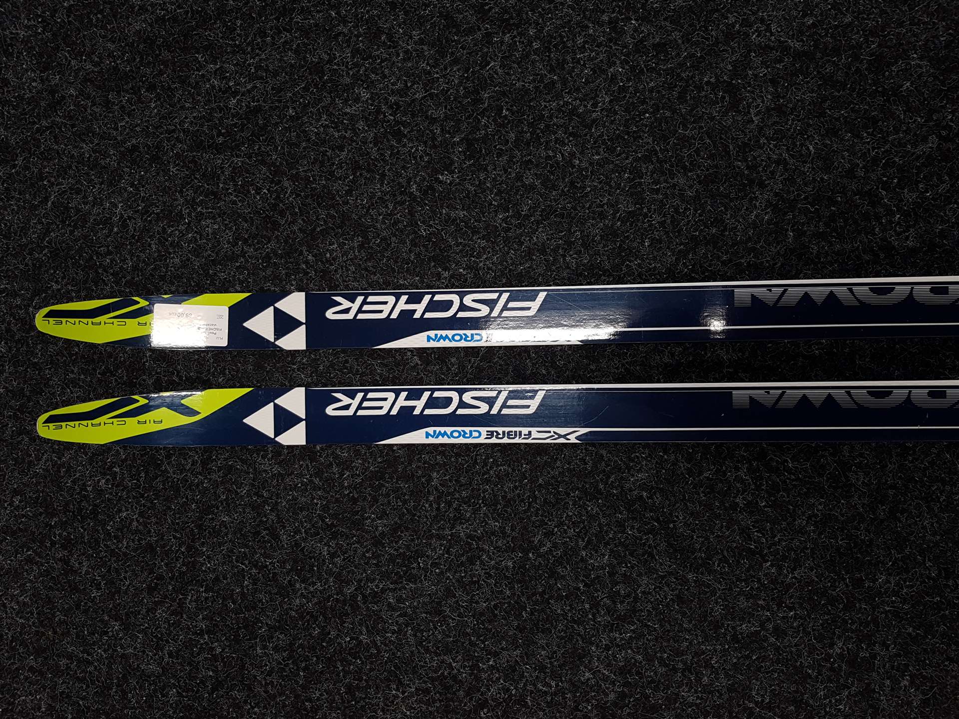 Použité běžecké lyže FISCHER FIBRE CROWN + vázání NNN Fischer