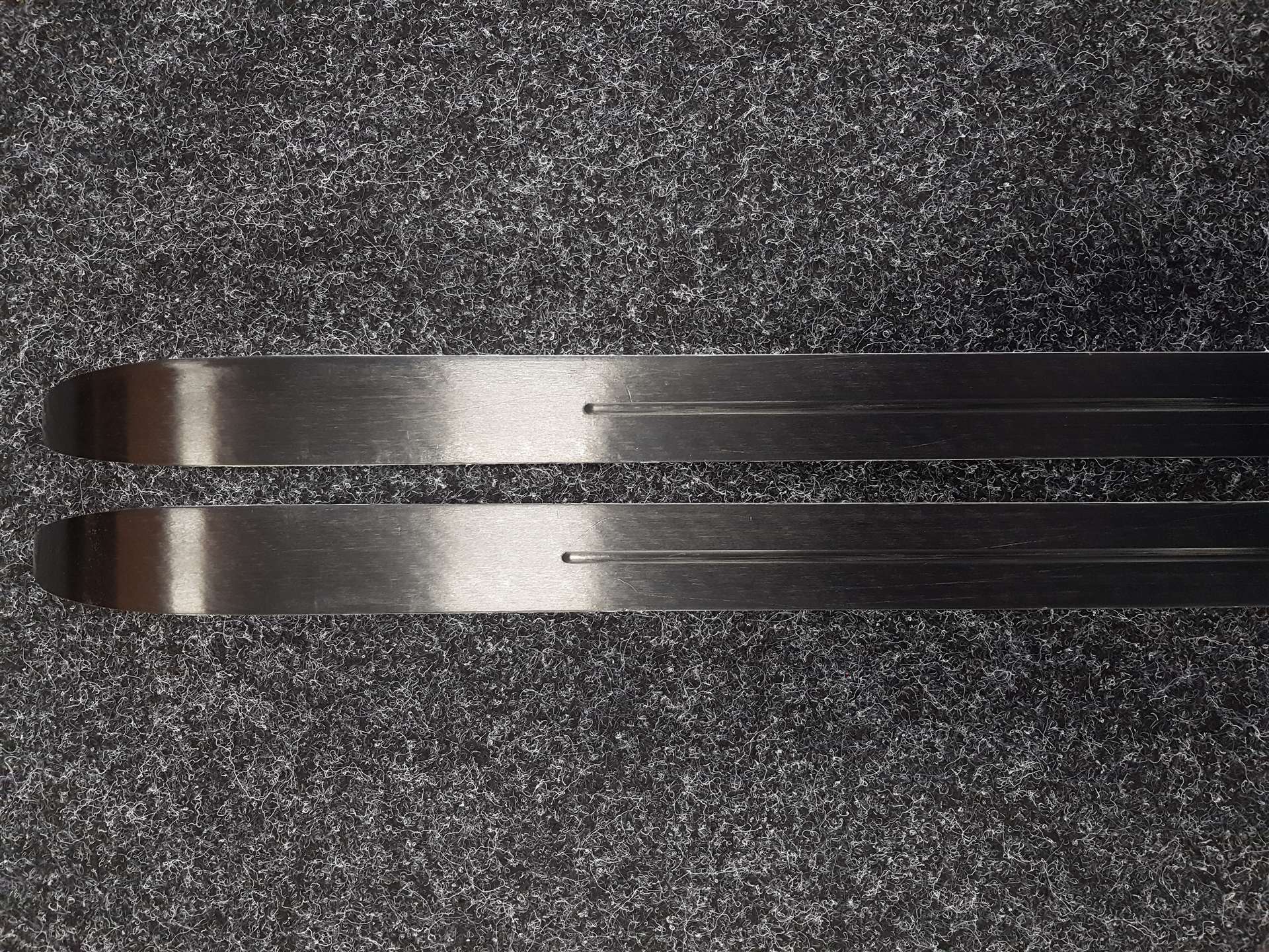 Použité běžecké lyže FISCHER FIBRE CROWN + vázání NNN Fischer