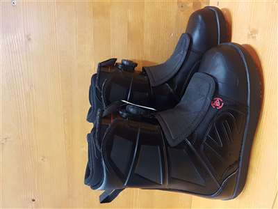Rabljene snowboard cipele K2 Raider Rental Boa