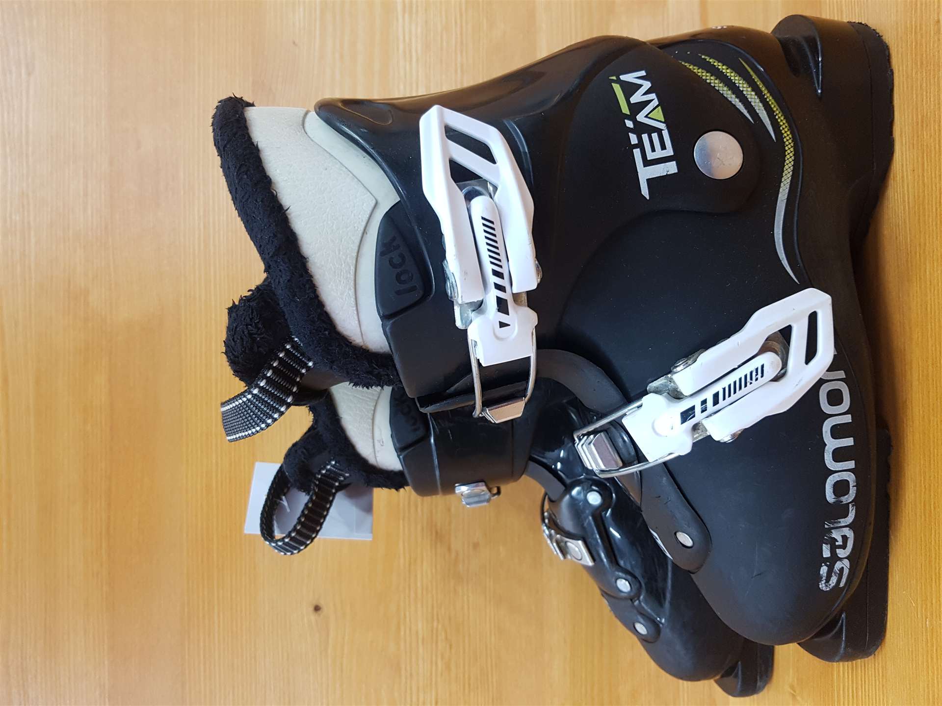 Clăpari de schi SALOMON Team folosiți