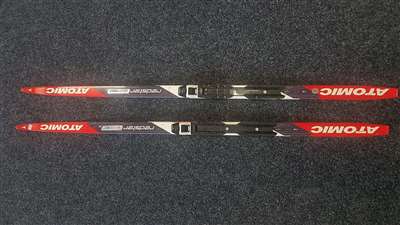 Skis de fond d'occasion Atomic Redster Skintech JR + fixations NNN Tecnopro