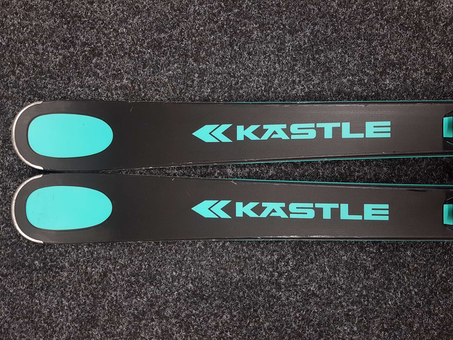 Použité lyže KASTLE RX9