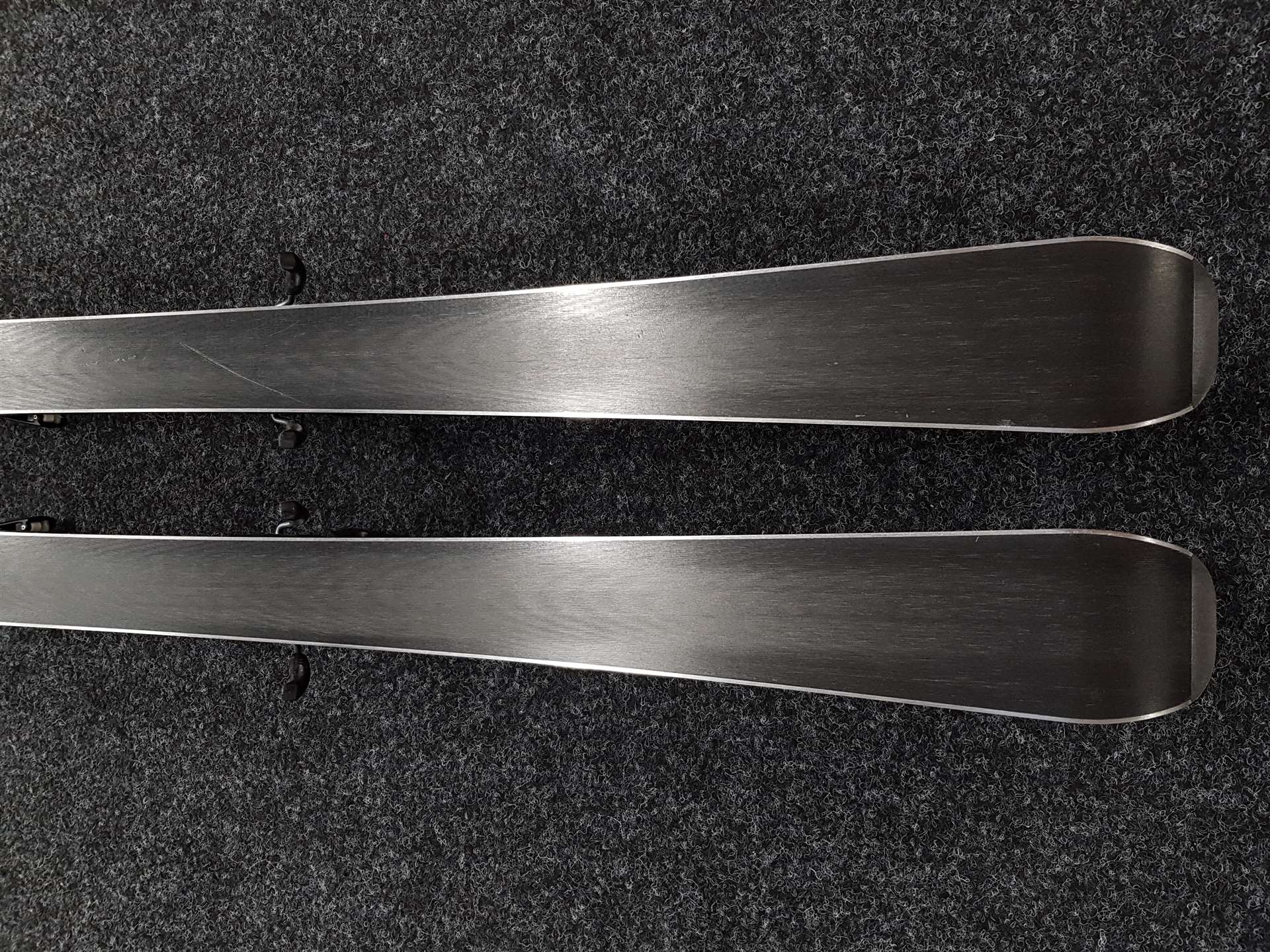 Použité lyže HEAD TT 300 + viazanie Tyrolia Superlight 11