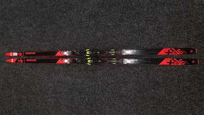 Skis de fond pas chers Rossignol S2 X-iUM WCS + fixations NNN Fischer