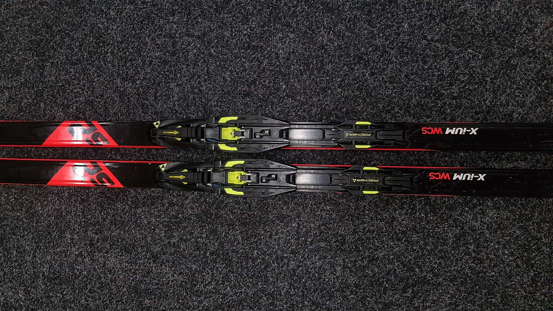 Bazárové bežecké lyže Rossignol S2 X-iUM WCS