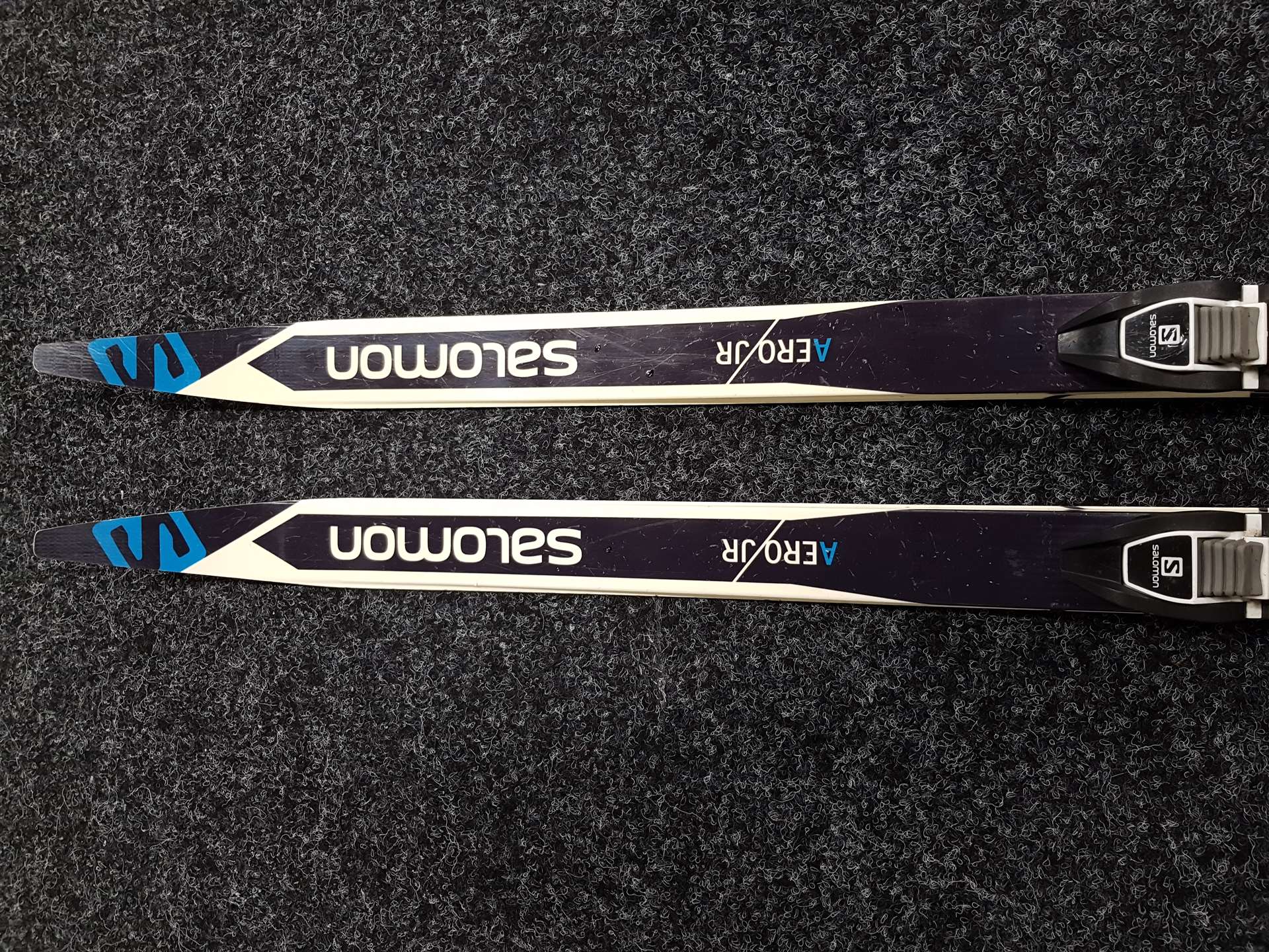 Gebrauchte Salomon Aero JR Skin Langlaufski + NNN-Bindungen Salomon