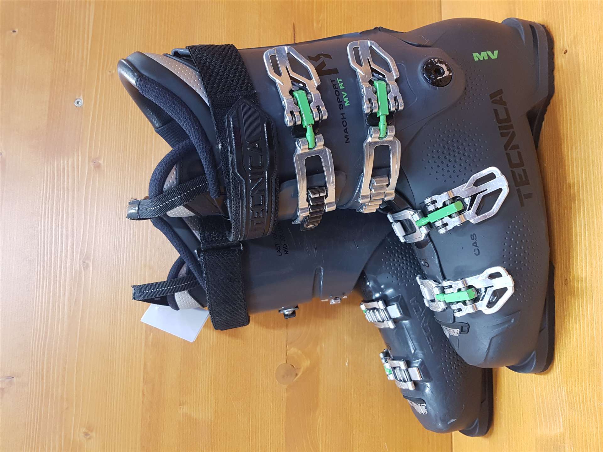 Použité lyžiarky TECNICA Mach Sport MV RT 90