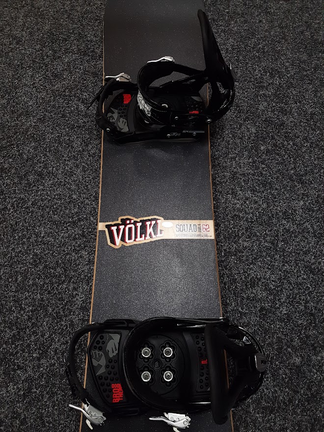 Używany snowboard Volkl Squad + wiązania SP w rozmiarze L/XL