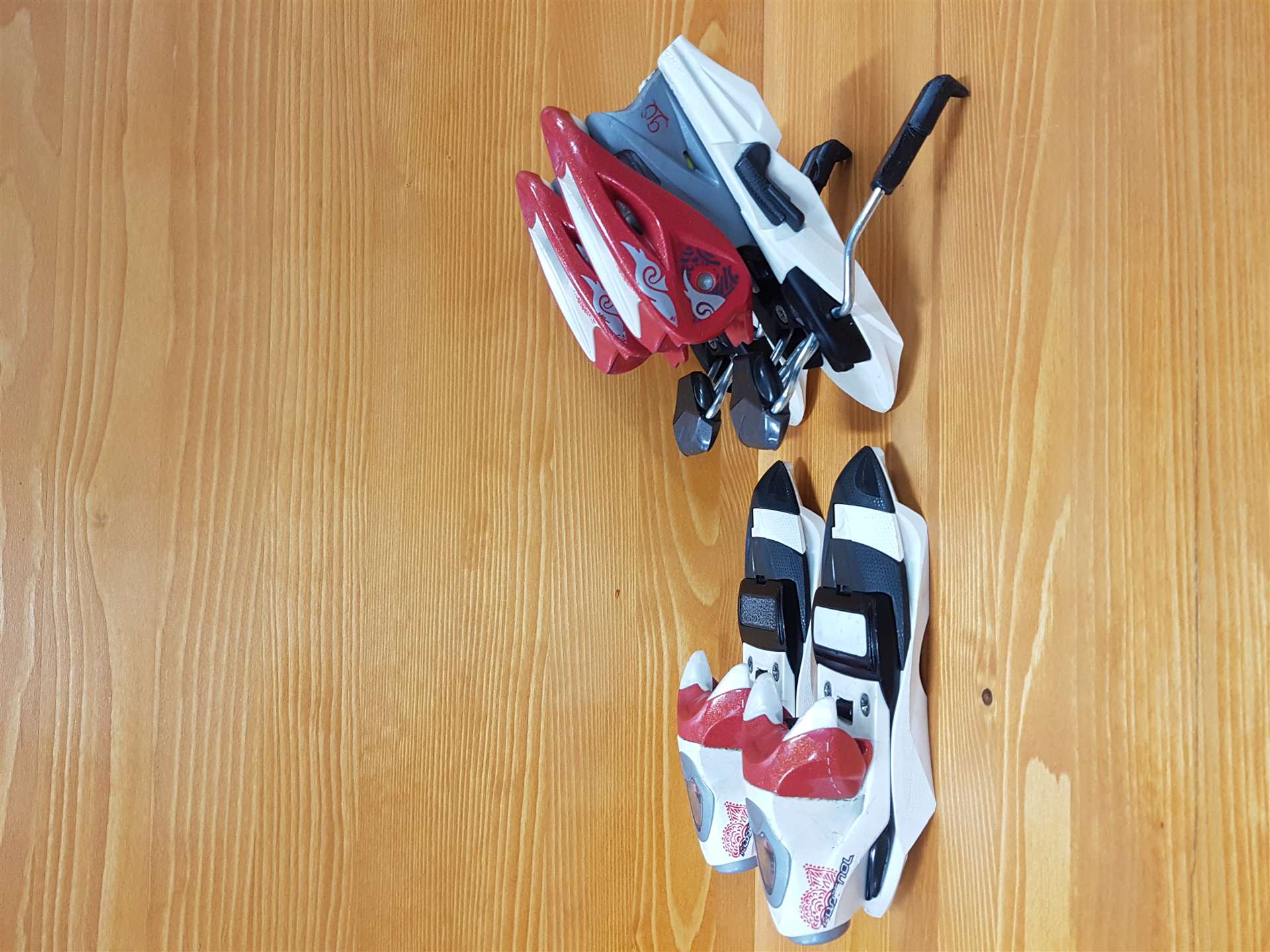 Reliure d'occasion Rossignol TPi 2 (9 DIN)