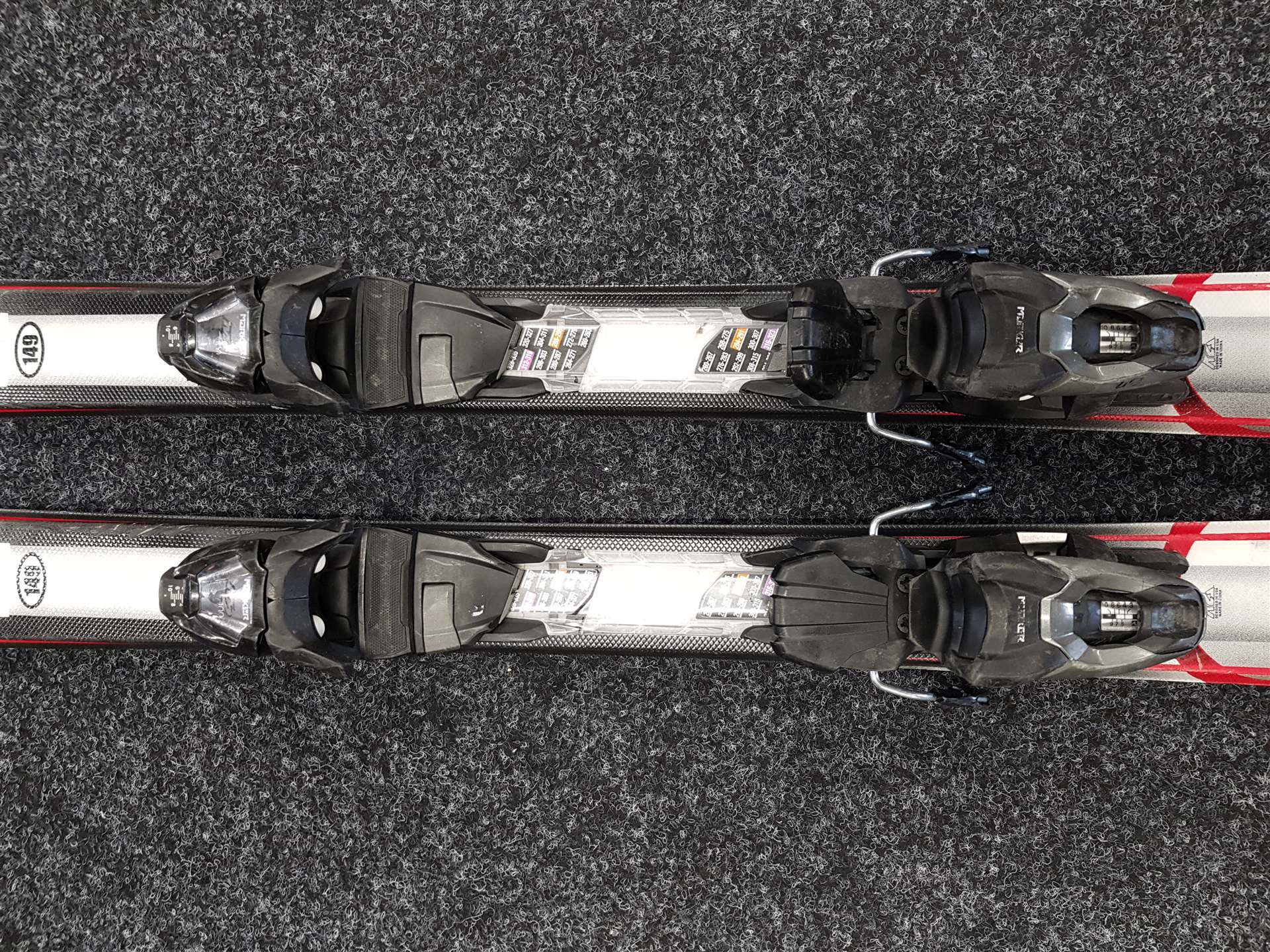 Schiuri K2 Strike folosite + legături Marker M2 10
