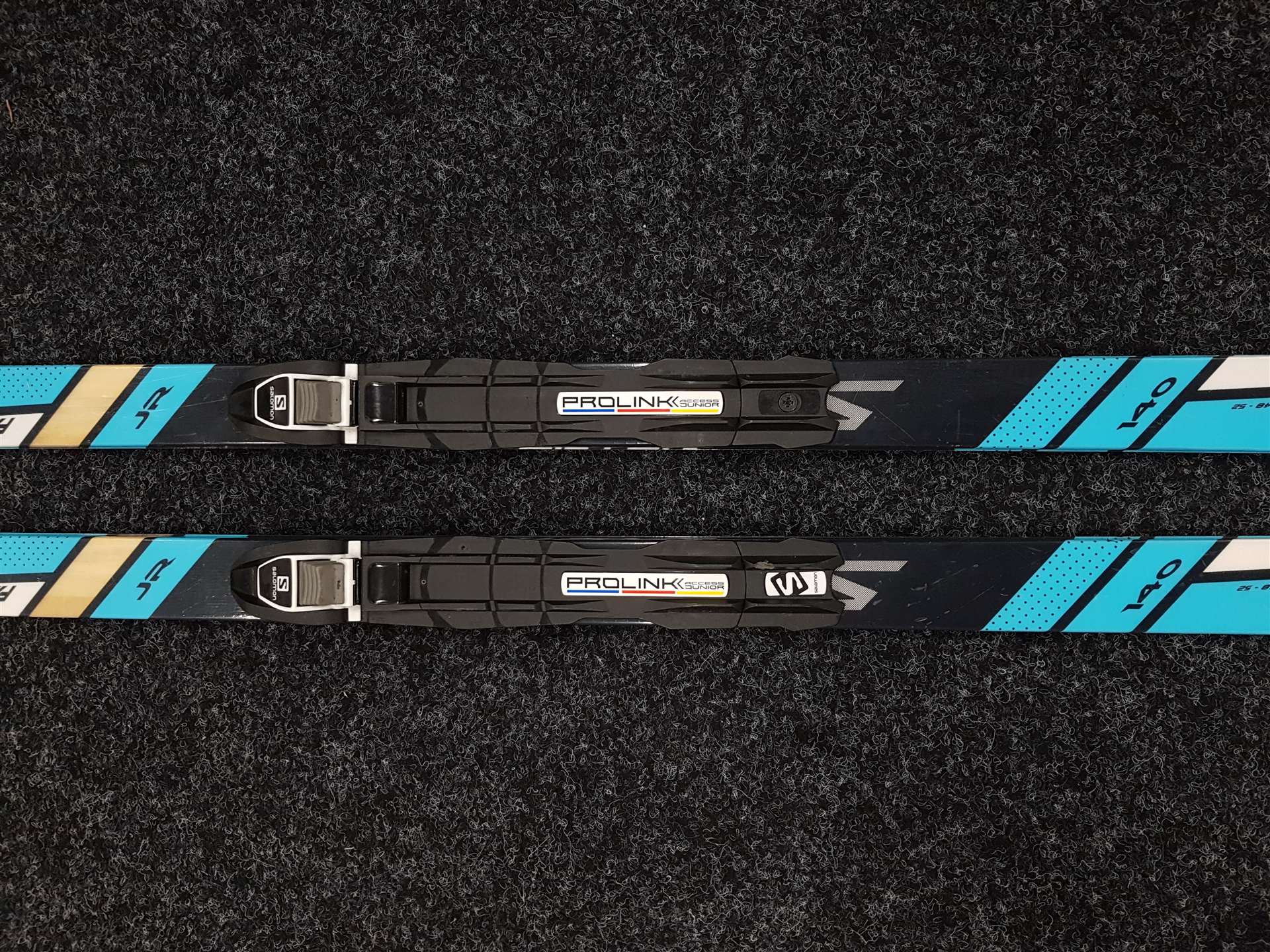 Použité bežecké lyže SPORTEN Favorit JR  + viazanie NNN Salomon