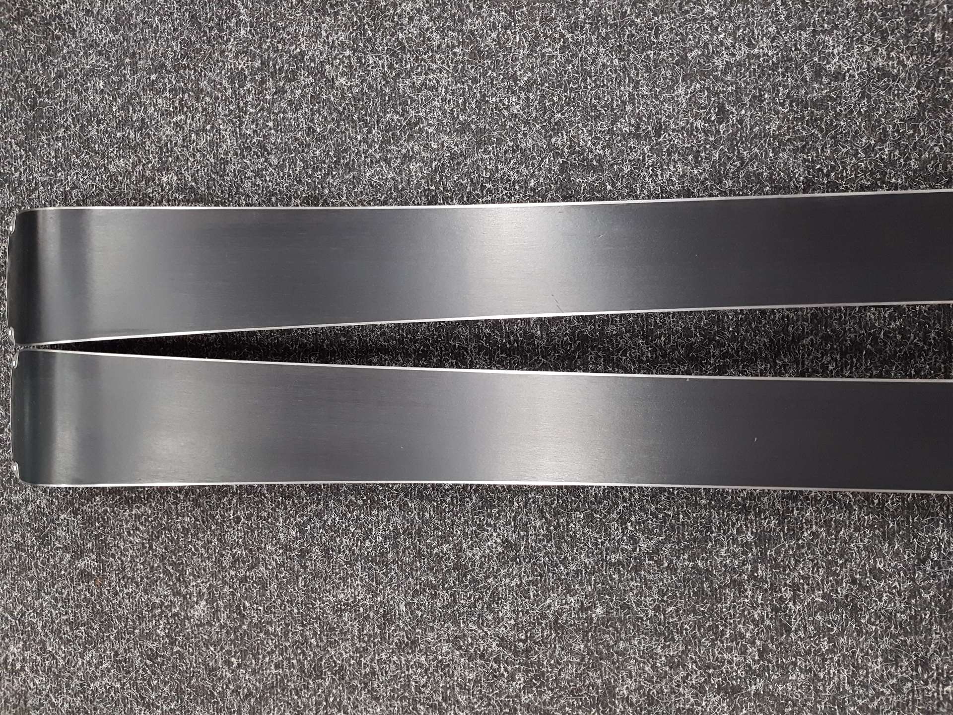 Używane narty ROSSIGNOL REACT 2 Carbon