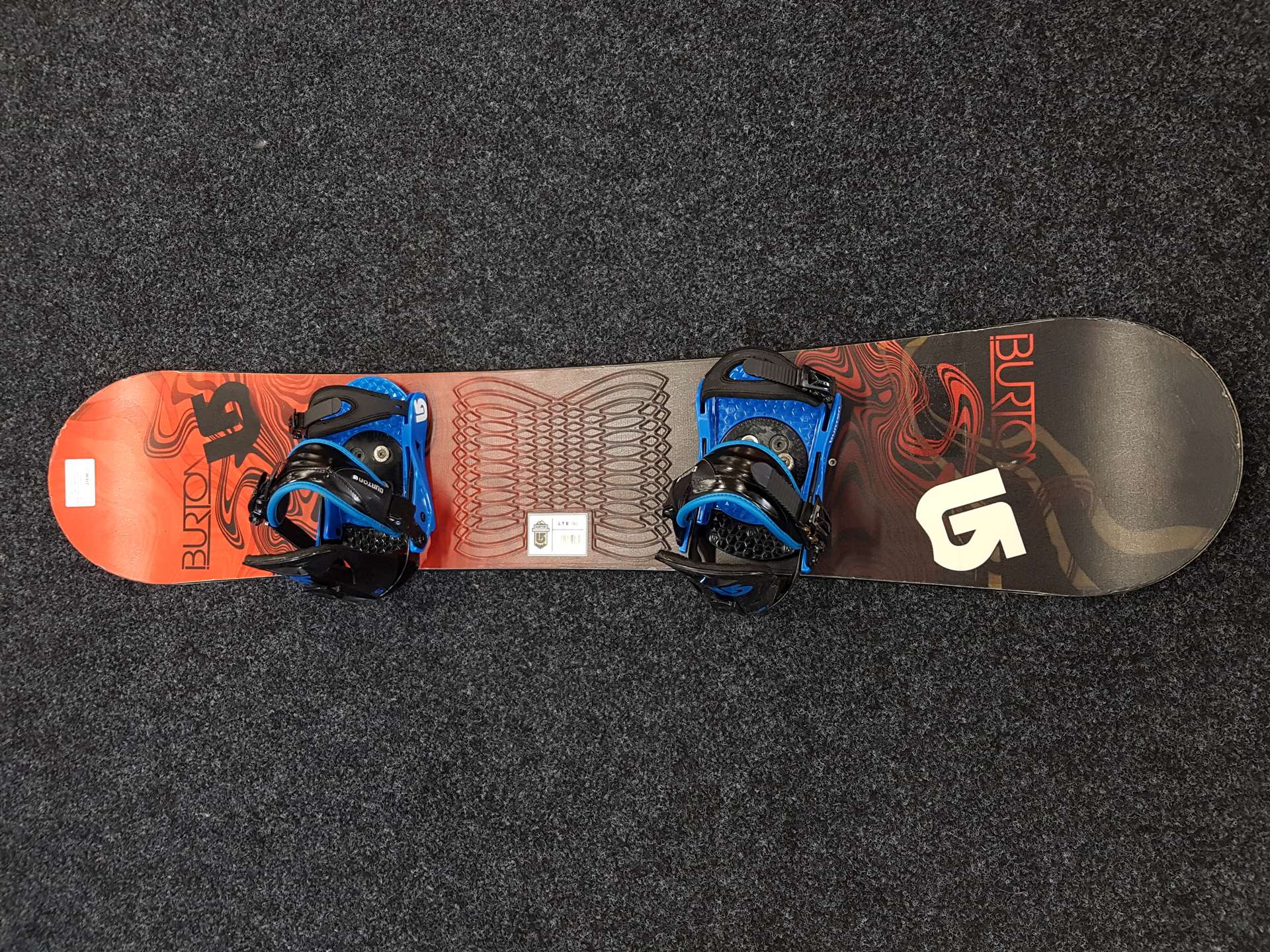 Snowboard usato BURTON Progression LTR 140 + attacchi Burton taglia S