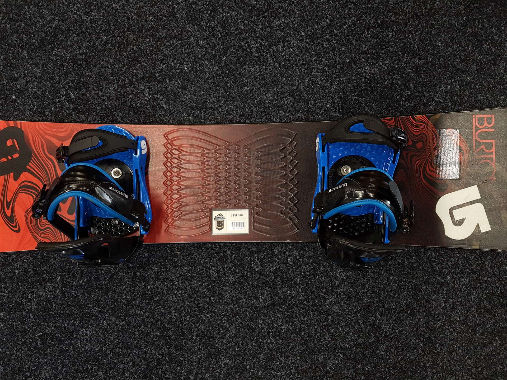 Snowboard usato BURTON Progression LTR 140 + attacchi Burton taglia S