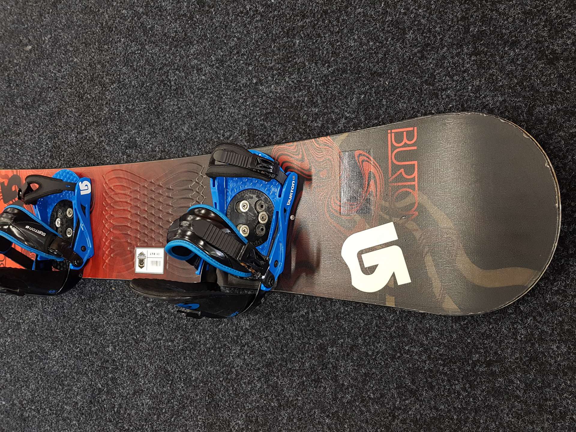 Snowboard usato BURTON Progression LTR 140 + attacchi Burton taglia S