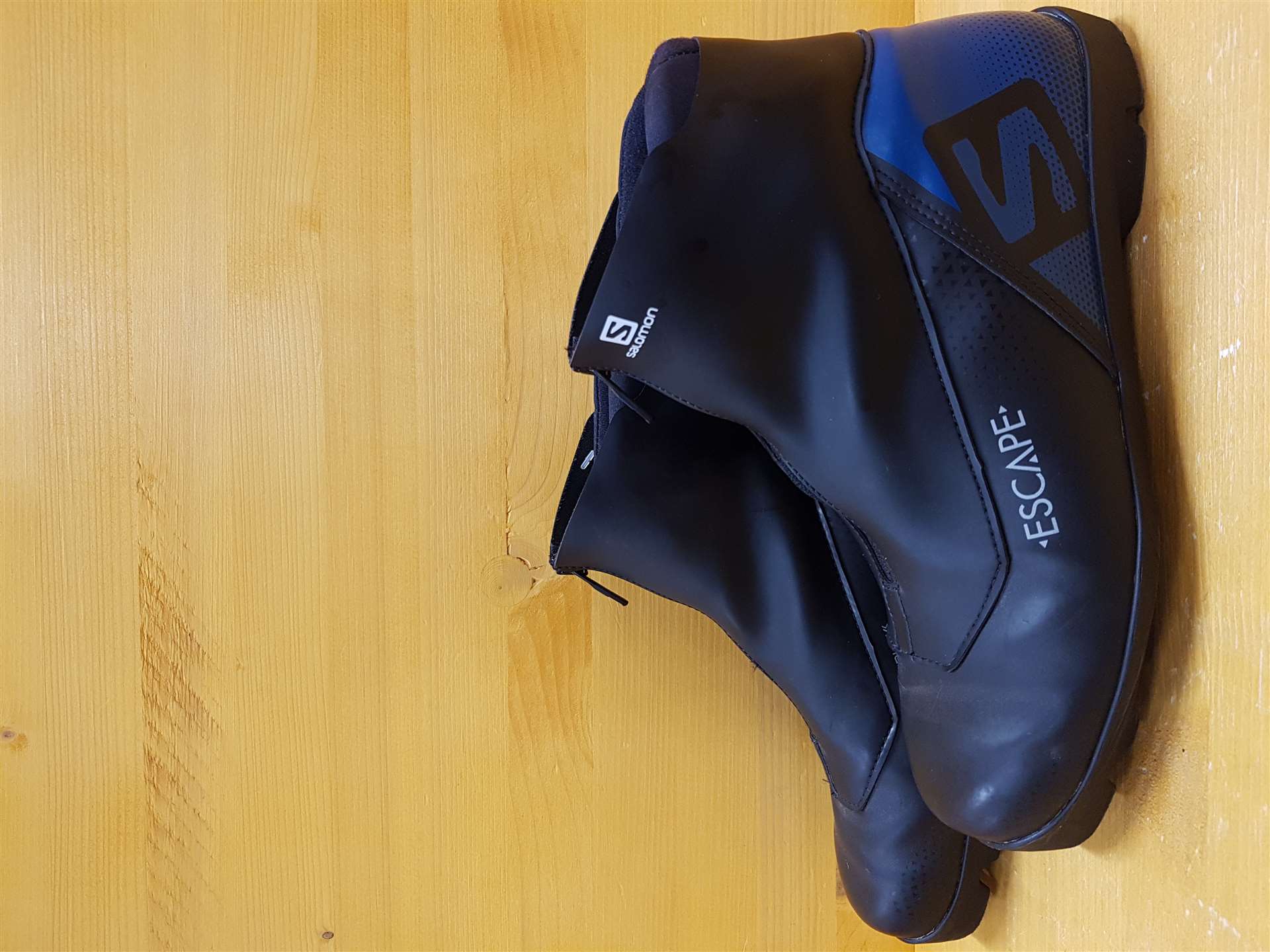 Gebrauchte Salomon Escape Laufschuhe - NNN-Bindungen
