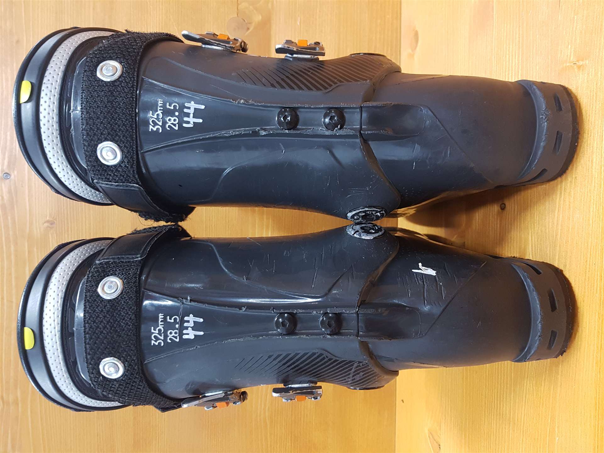 Použité lyžiarky TECNICA Mach Sport HV RT 80