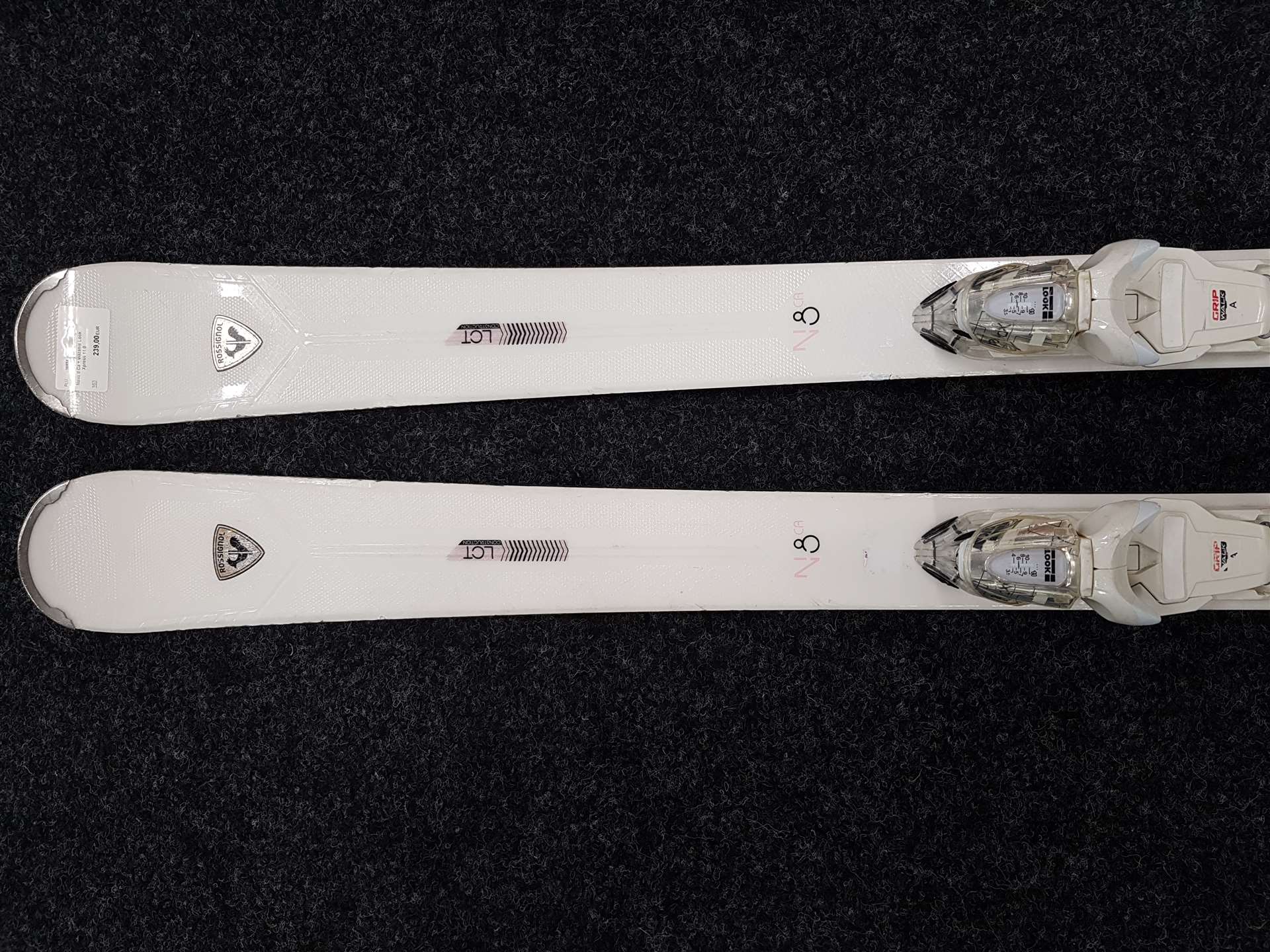 Použité lyže ROSSIGNOL Nova 8 Ca + viazanie Look Xpress 11.0