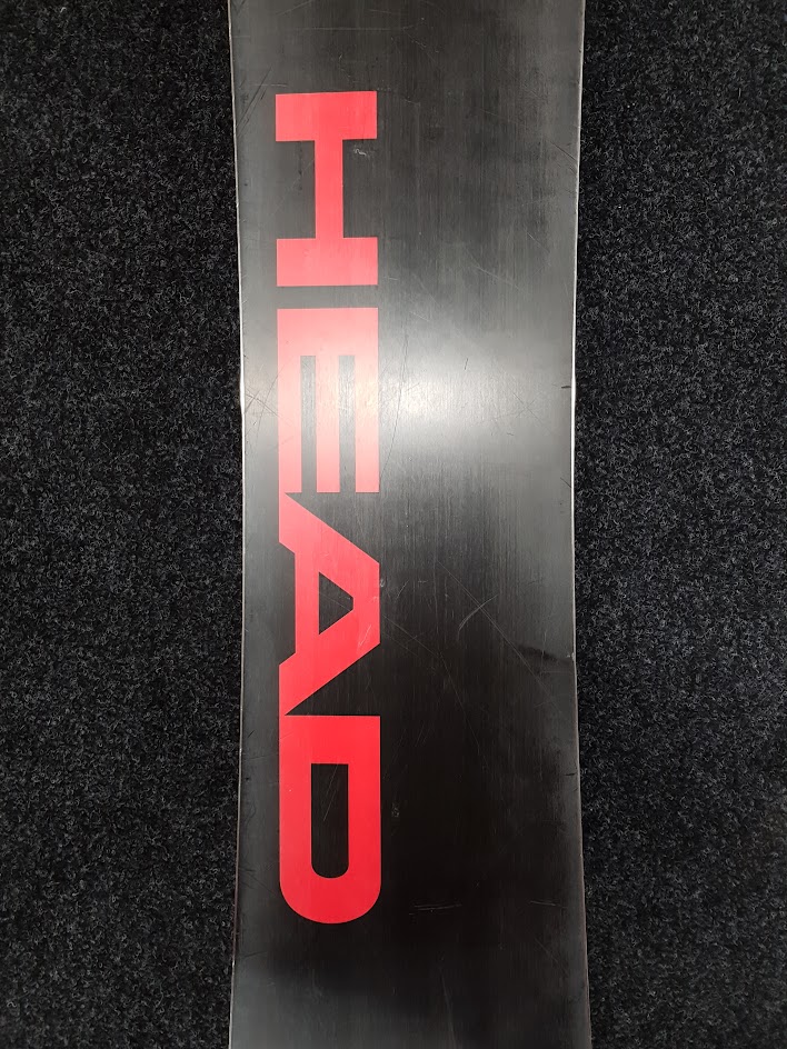 Gebrauchtes HEAD Tribute Snowboard + Flow Bindungen Größe M