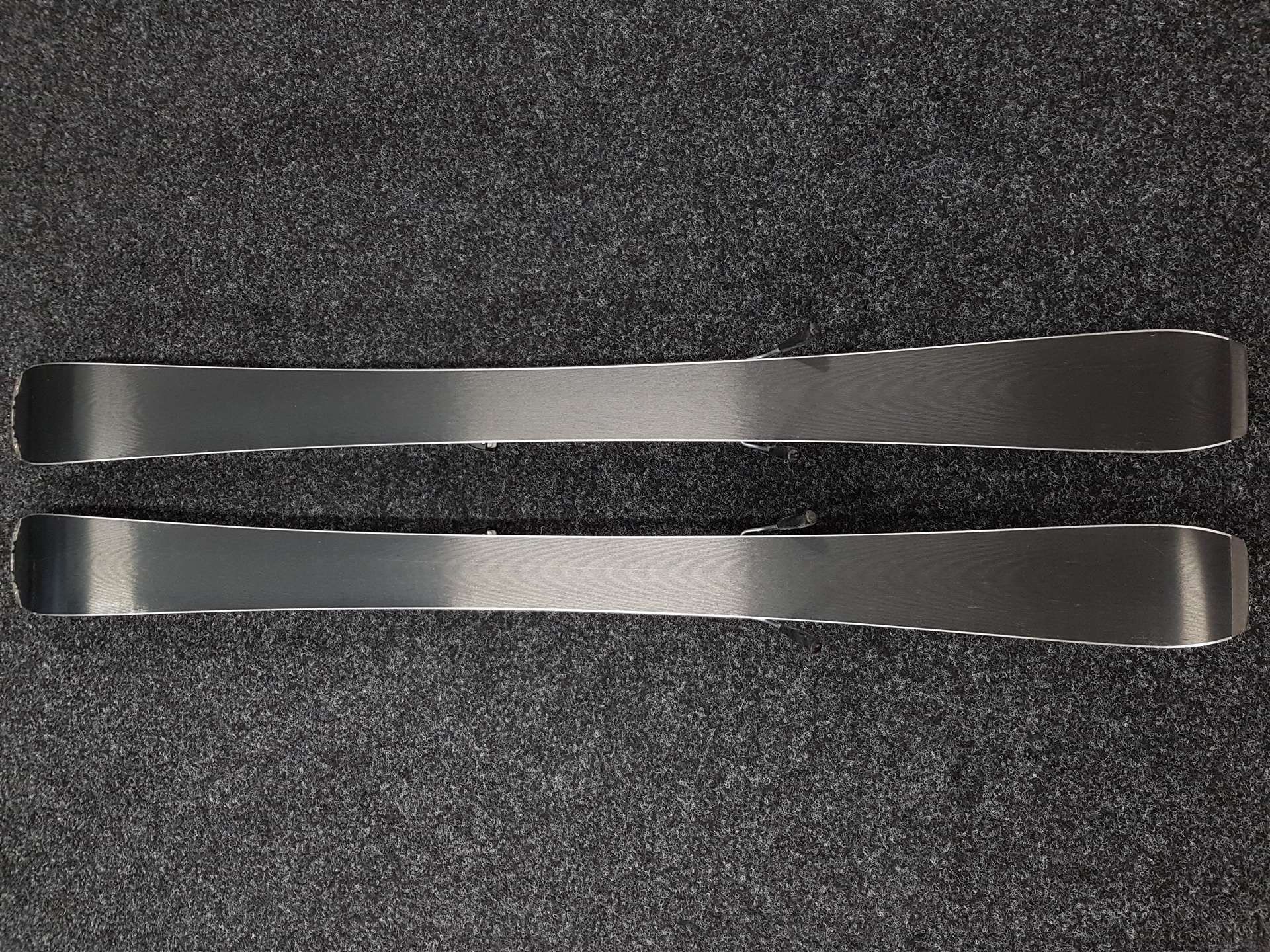 Używane narty Fischer Progressor + wiązania Fischer RS 10