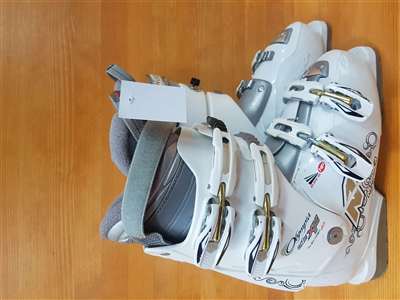 Clăpari schi second-hand NORDICA Olympia One XF