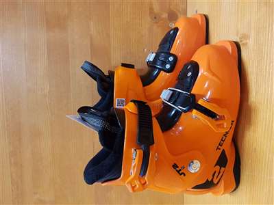 Použité lyžiarky TECNICA JT2 R