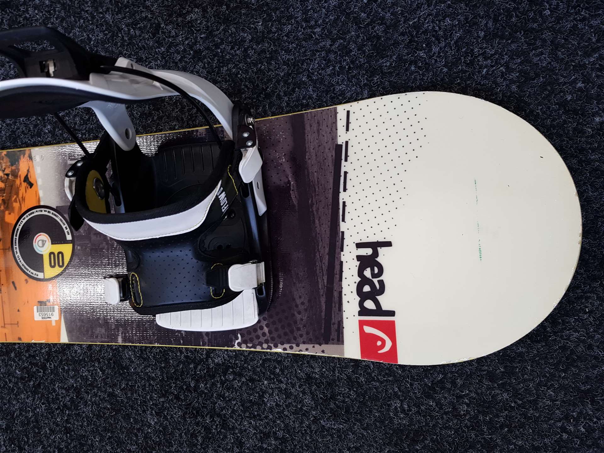 Snowboard HEAD 00 usato + attacchi Flow taglia XS