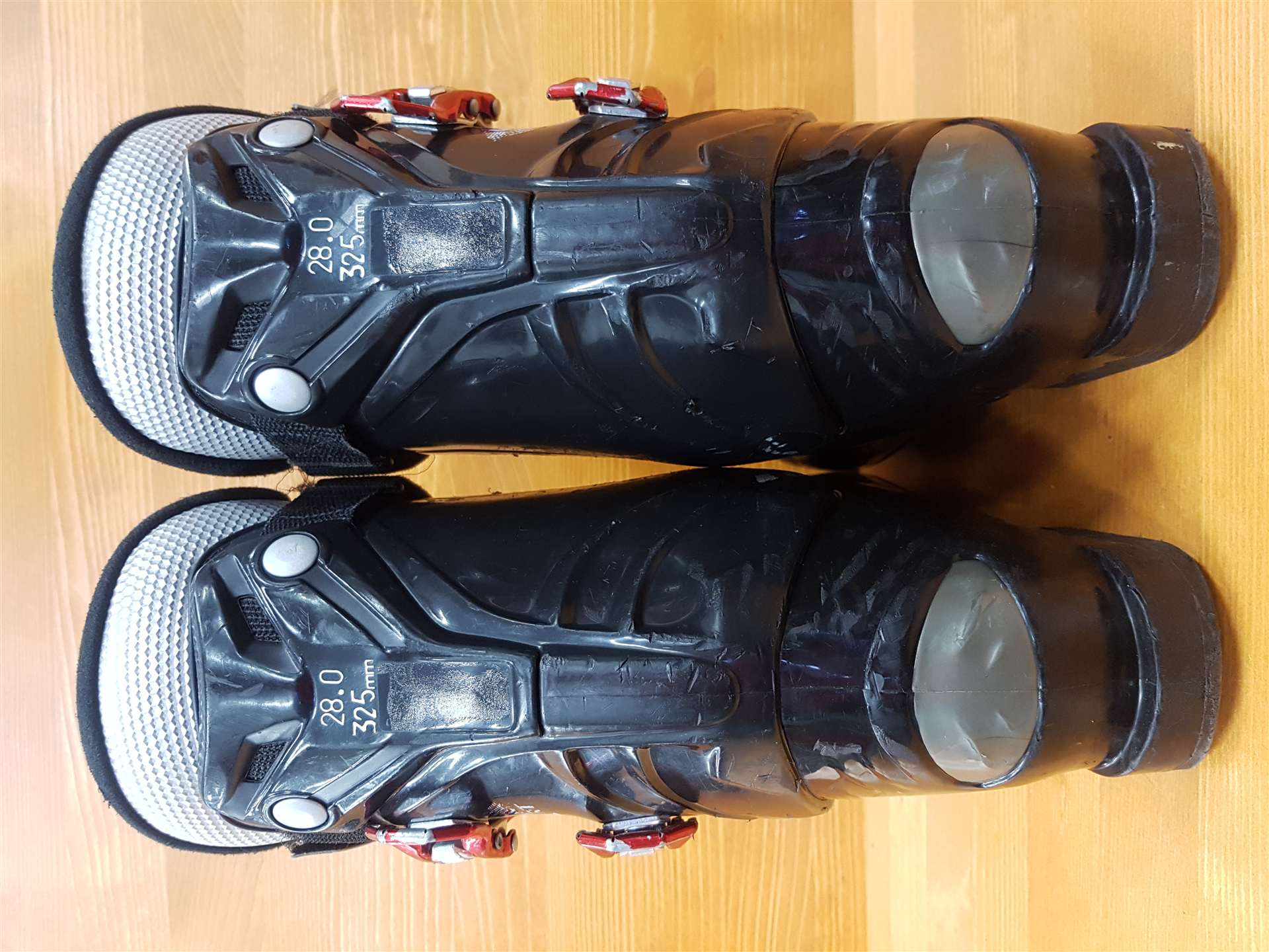 Gebrauchte Skischuhe TECNICA MEGA +RT