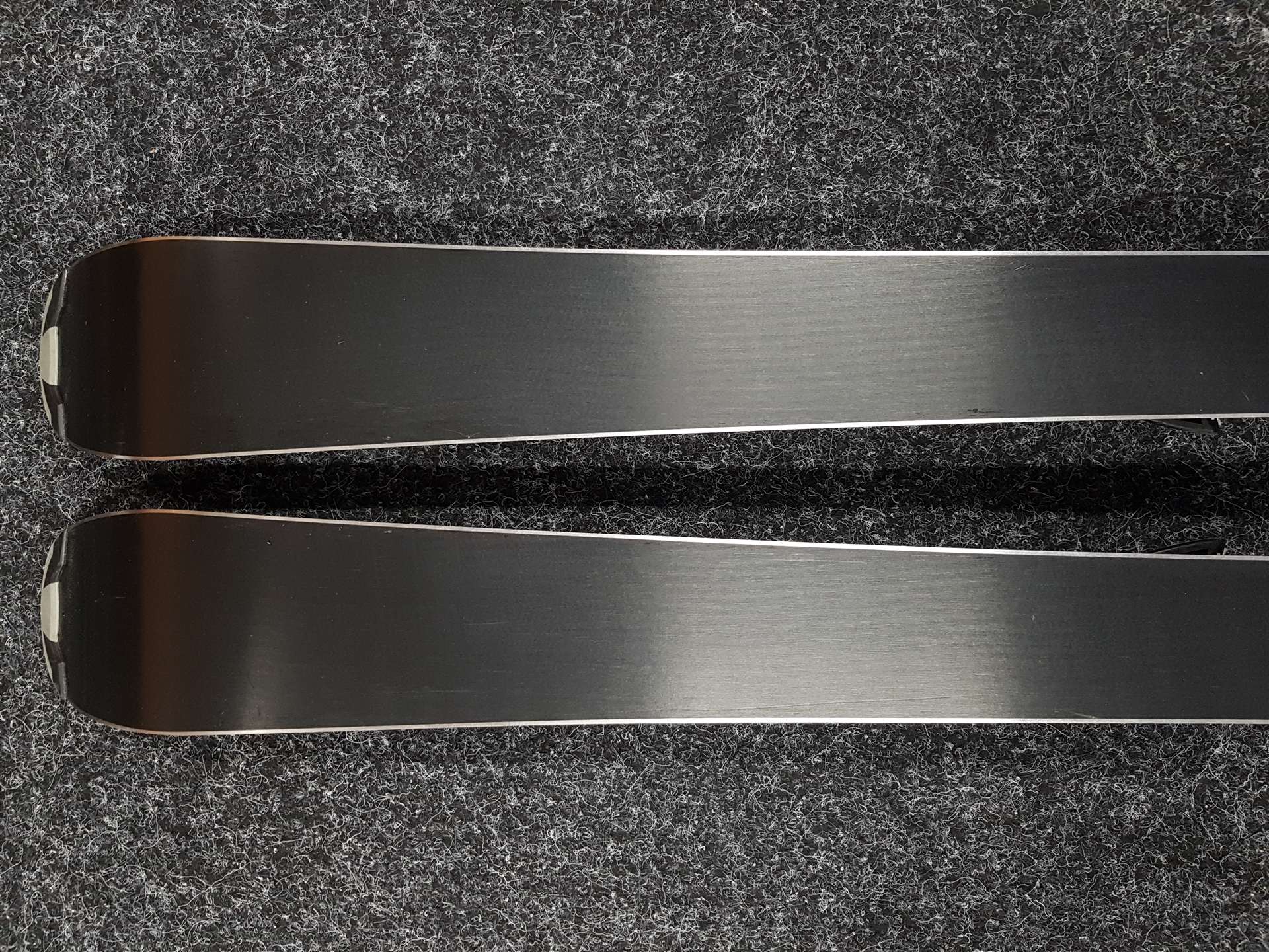 Esquís infantiles usados TECNOPRO Team 66 + fijaciones Tecnopro TL 75