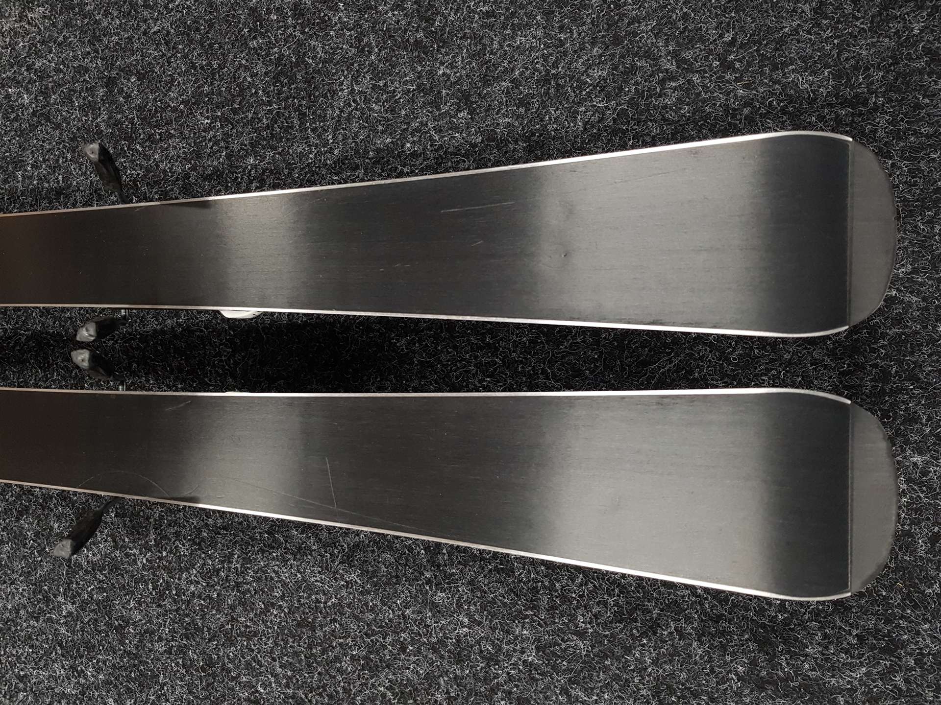 Esquís infantiles usados TECNOPRO Team 66 + fijaciones Tecnopro TL 75