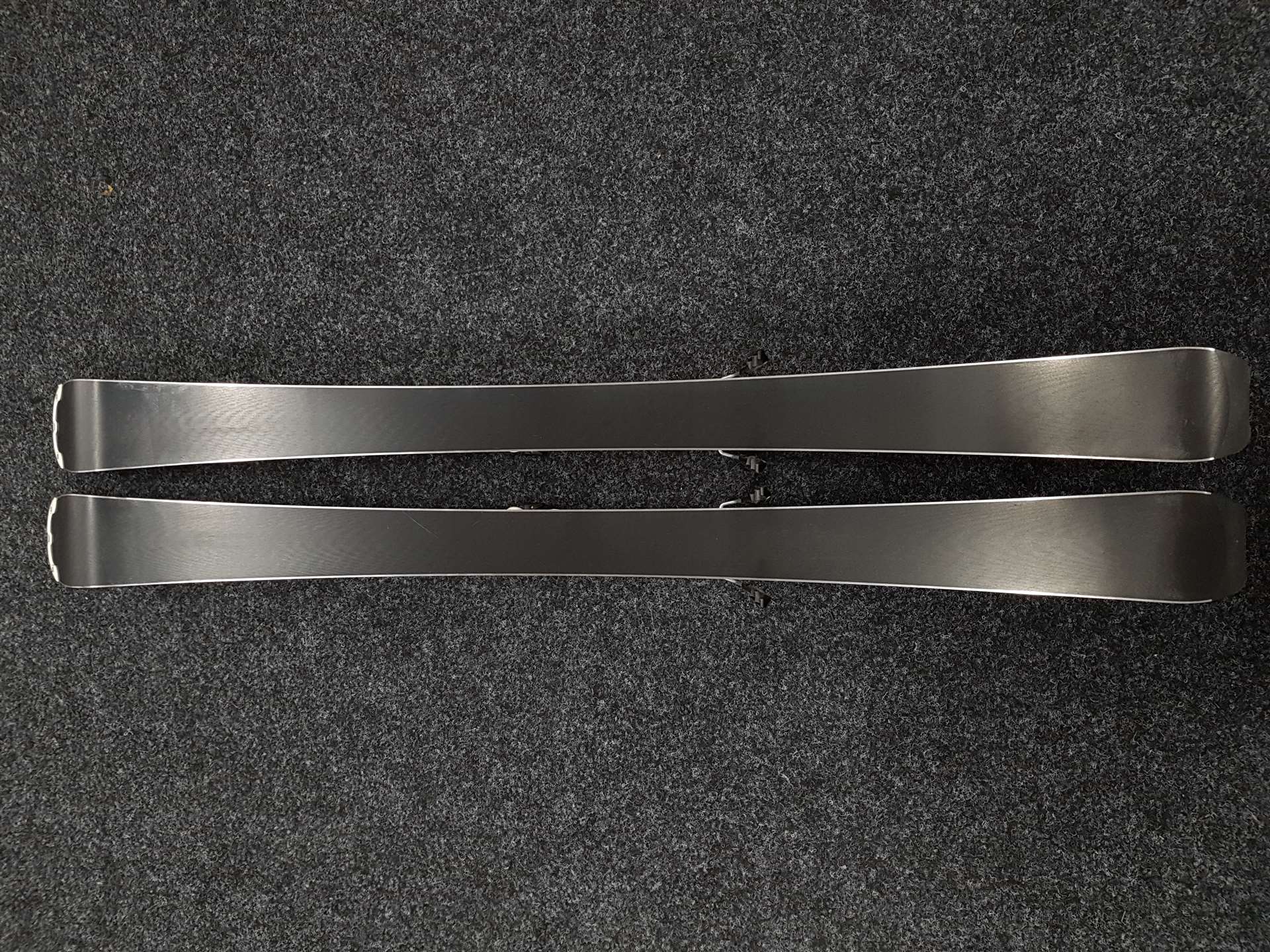 Použité lyže VOLKL Adora + vázání Marker Motion 10.0