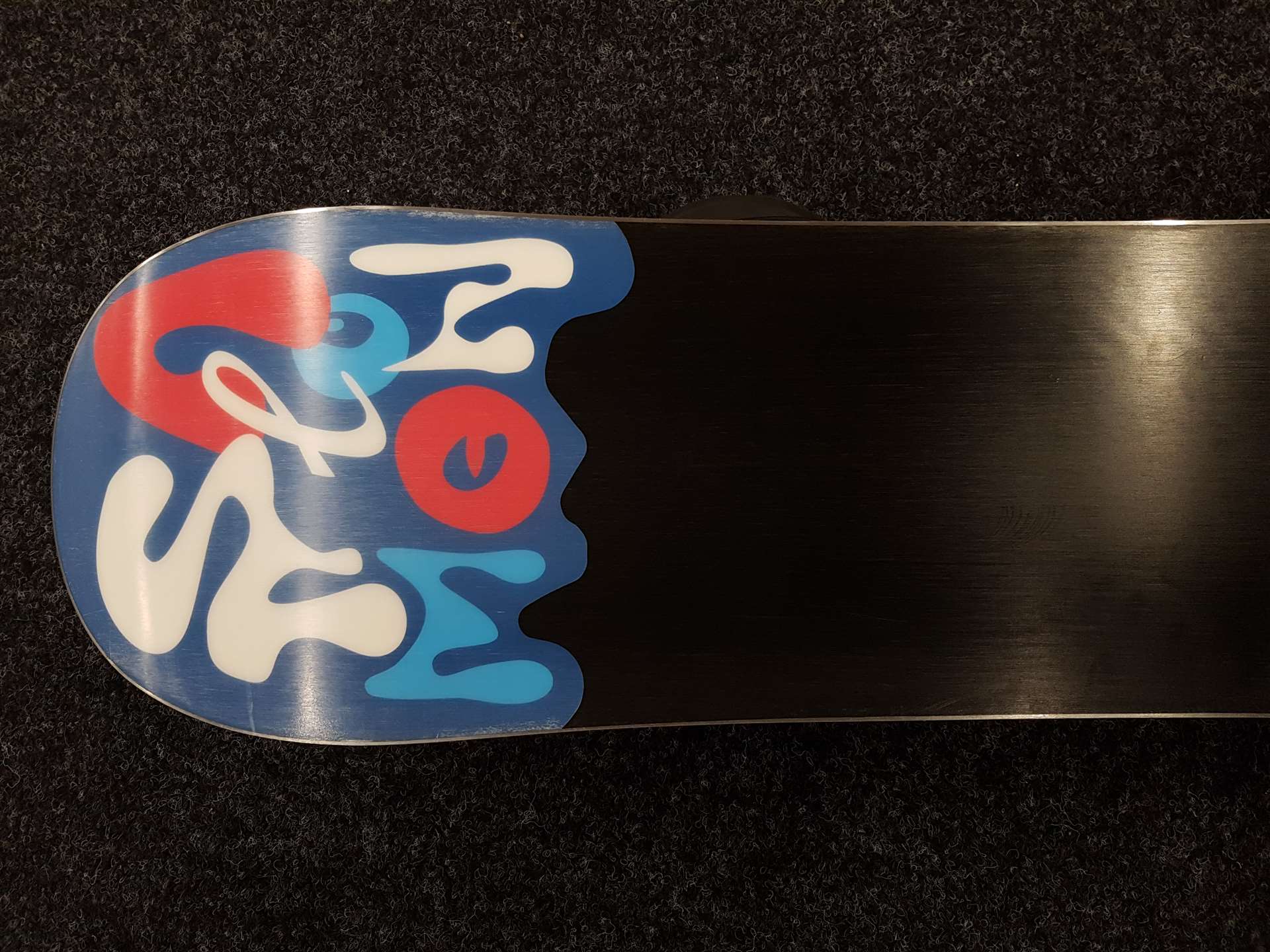 Použitý snowboard SALOMON EL Capitan + viazanie Head veľkosť M junior - nové