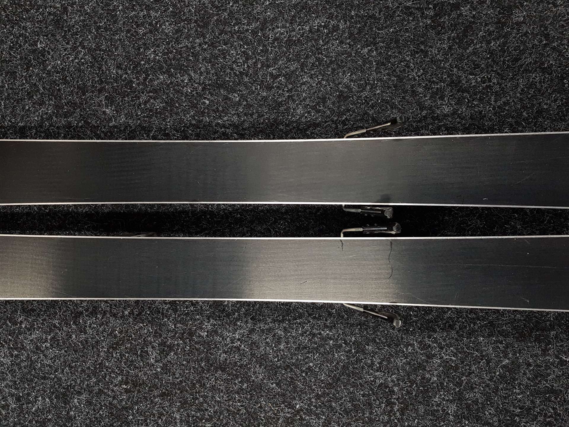 Použité detské lyže VOLKL Racetiger + viazanie Marker 4.5