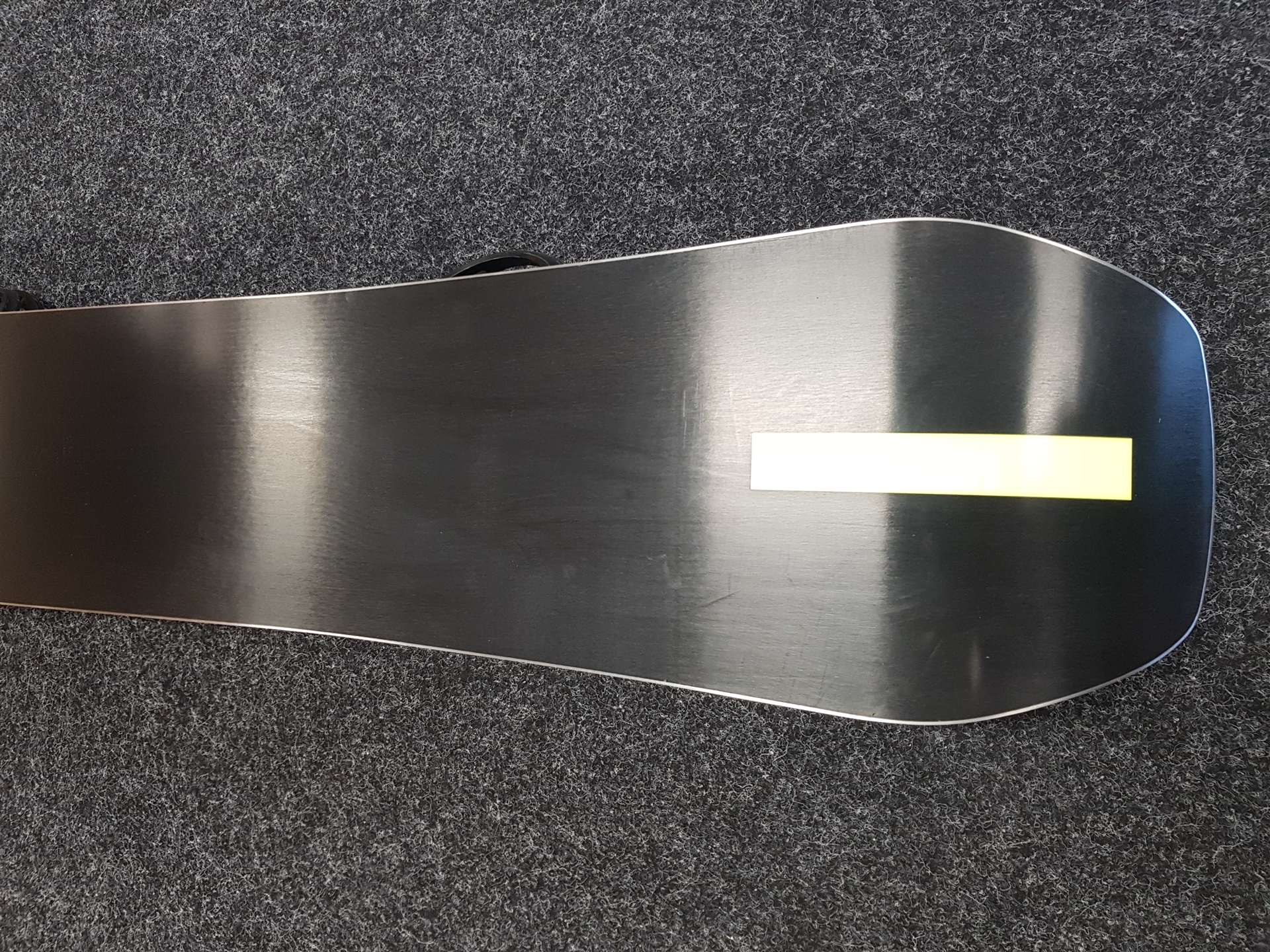 Použitý snowboard SALOMON Huck Knife + vázání Salomon velikost L