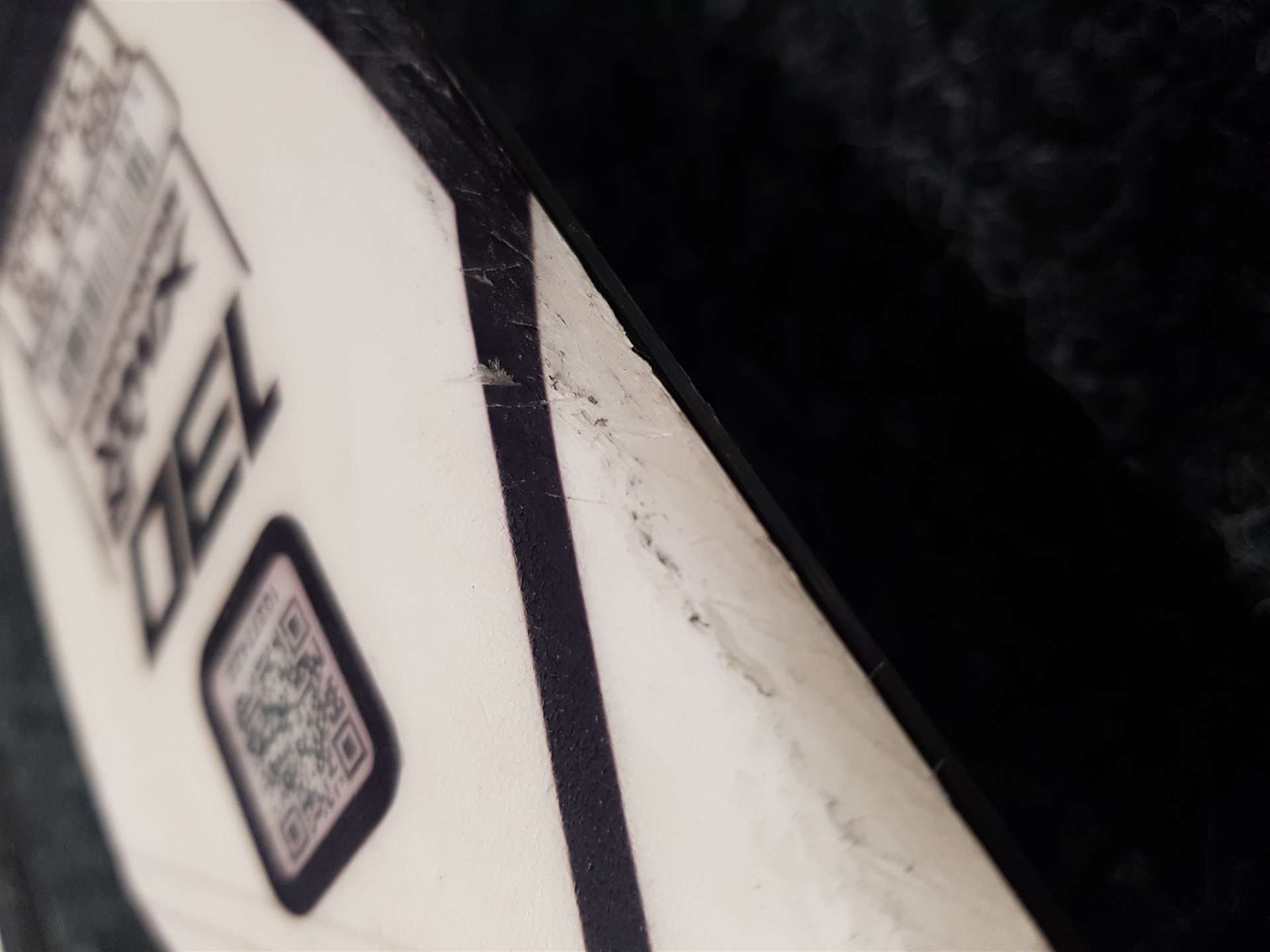 Esquís infantiles usados SALOMON XMAX JR + fijaciones Ezytrak 7.5