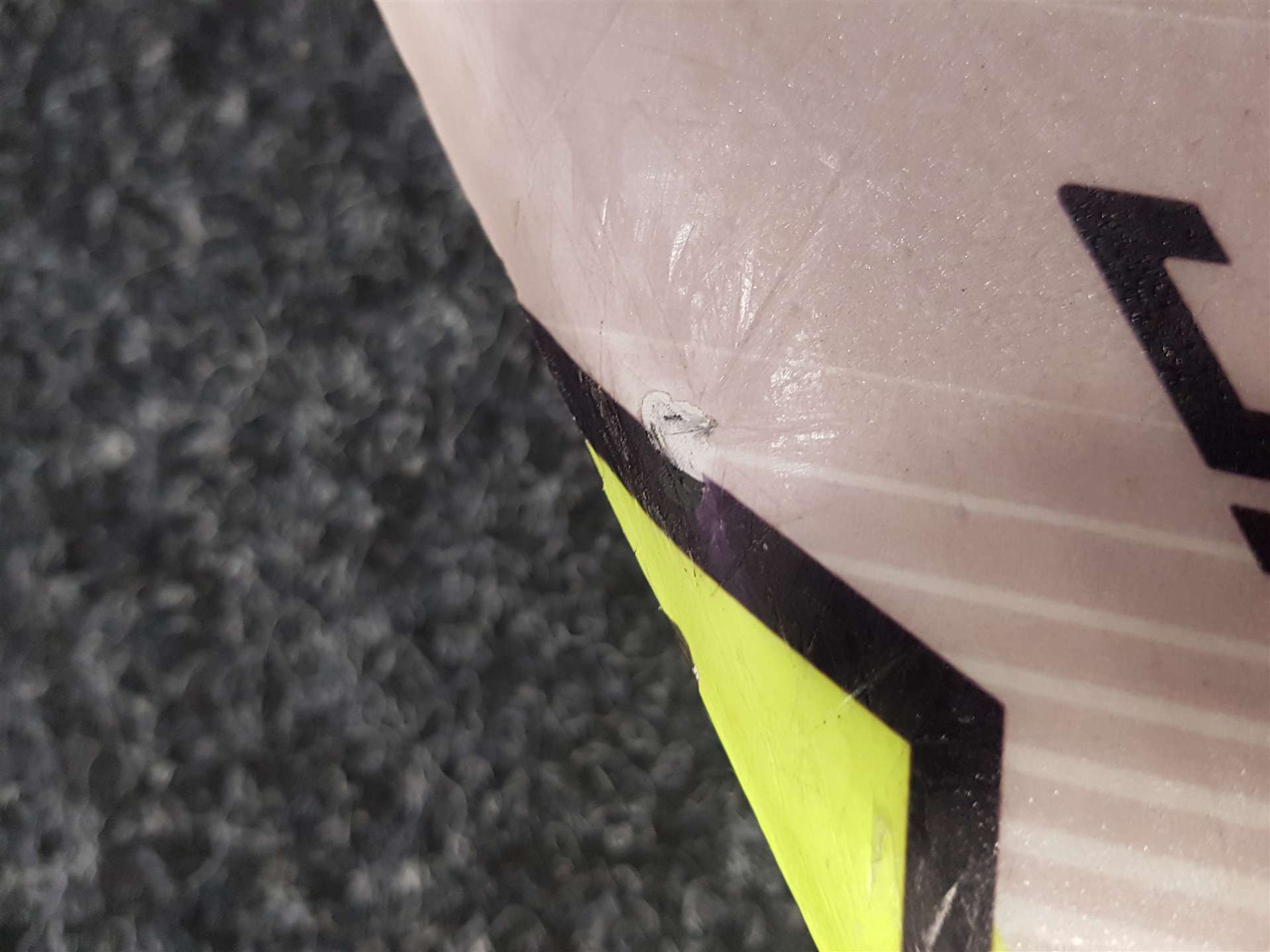 Esquís infantiles usados SALOMON XMAX JR + fijaciones Ezytrak 7.5