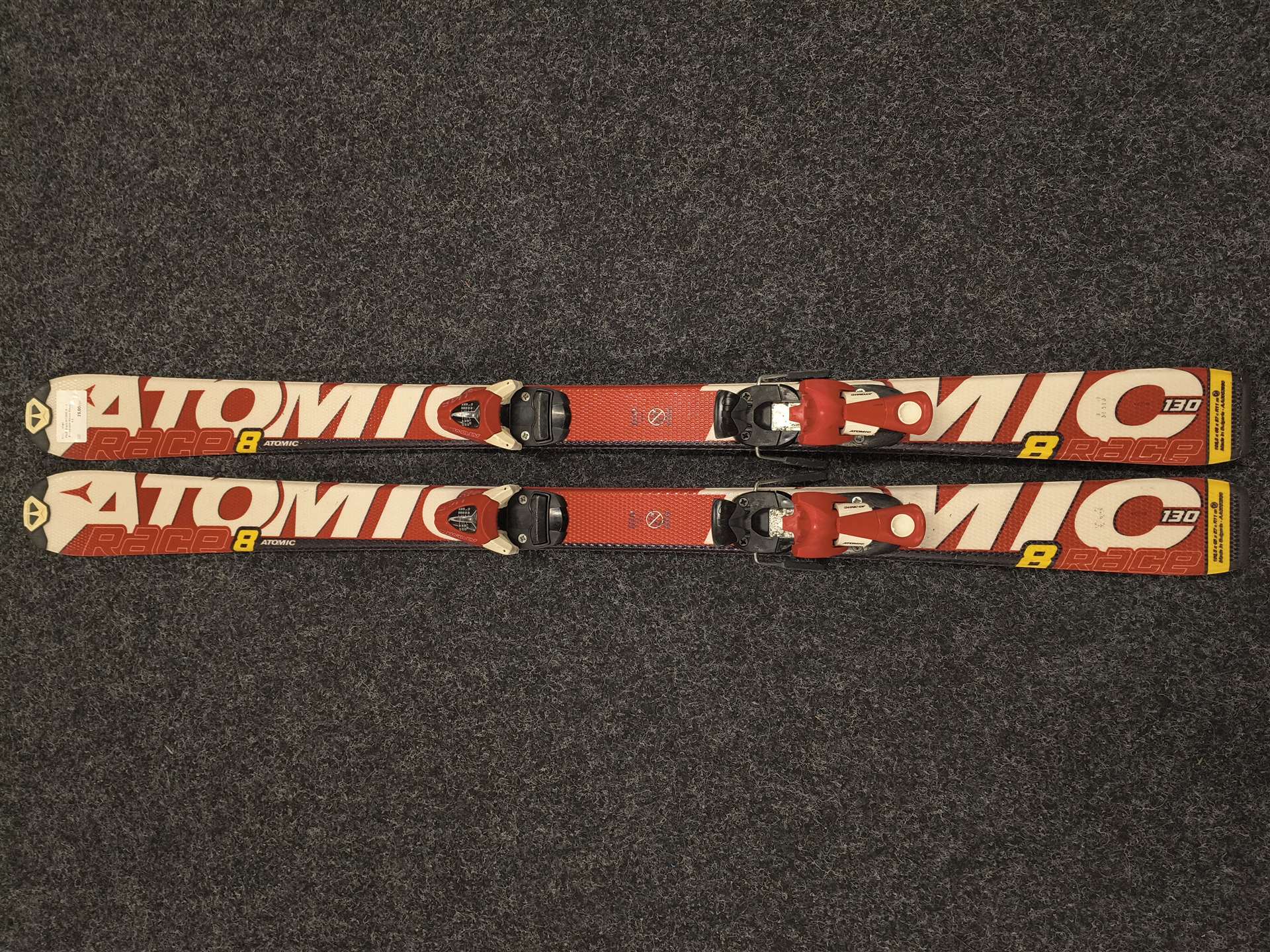 Gebrauchte ATOMIC Race 8 Ski + Atomic Ewox 4.5 Bindungen