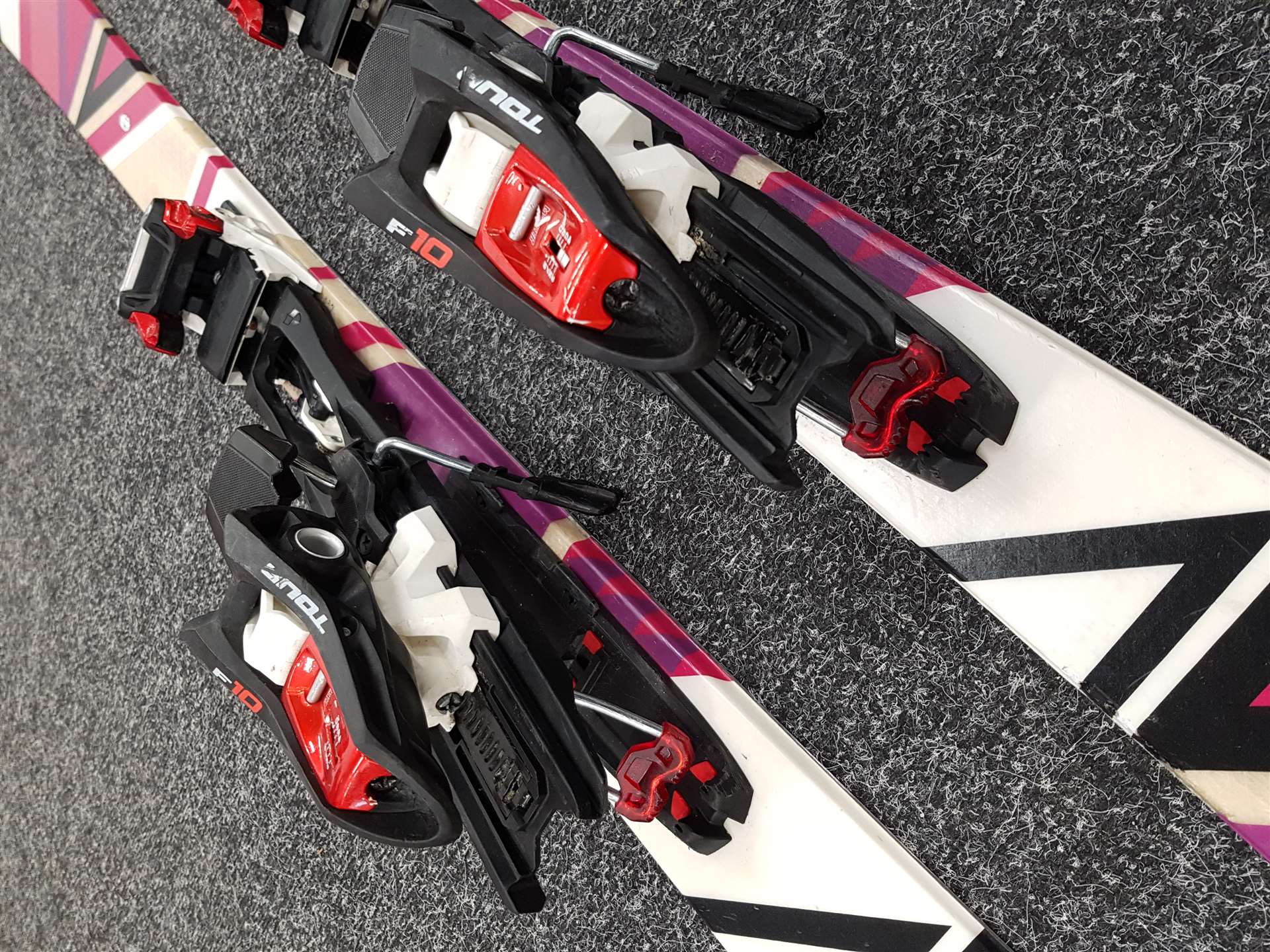 Gebrauchte VOLKL NUKKA Alpinski + MARKER F10 TOUR + Gebrauchte Riemen