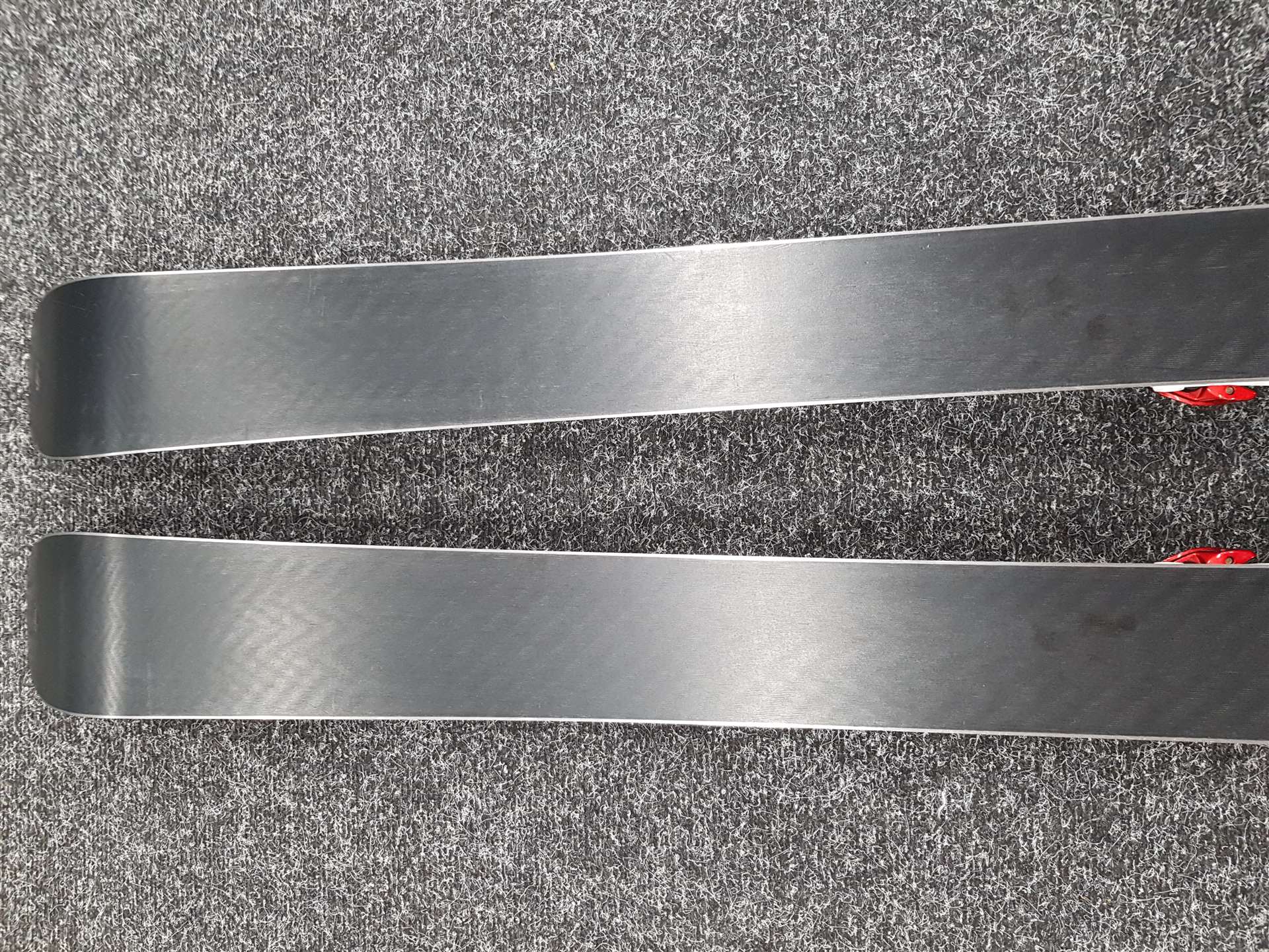 Gebrauchte VOLKL NUKKA Alpinski + MARKER F10 TOUR + Gebrauchte Riemen