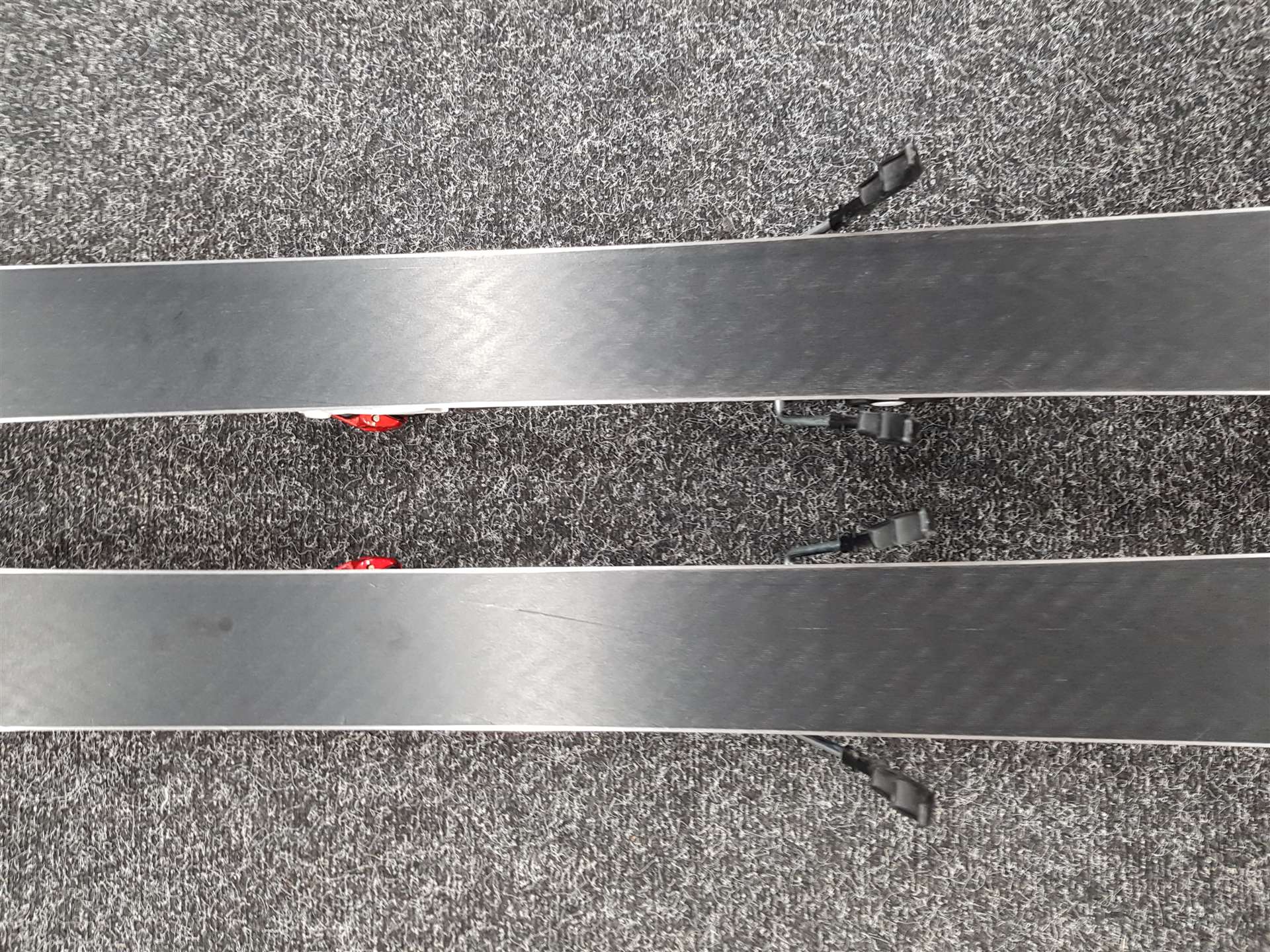 Gebrauchte VOLKL NUKKA Alpinski + MARKER F10 TOUR + Gebrauchte Riemen
