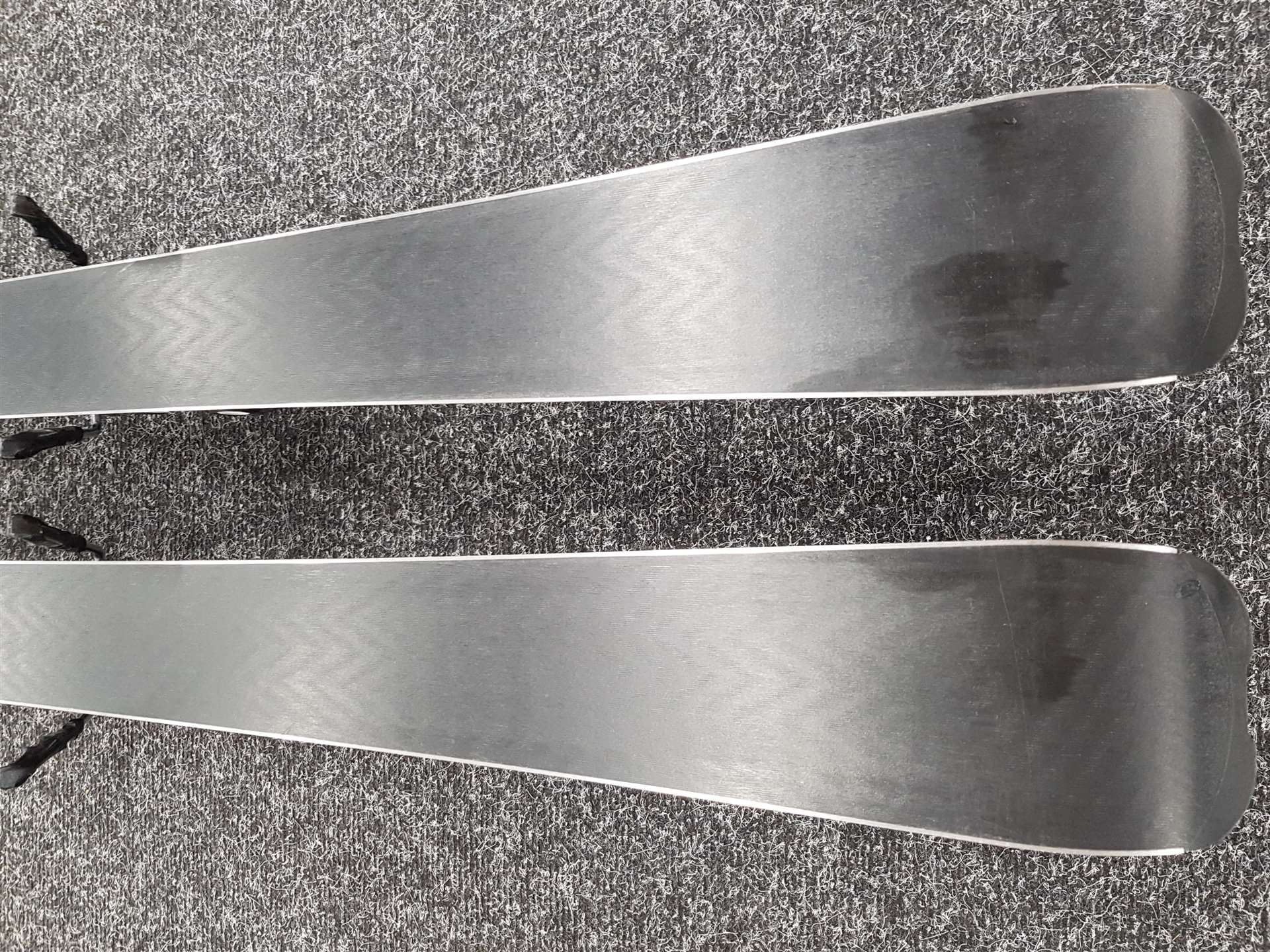 Gebrauchte VOLKL NUKKA Alpinski + MARKER F10 TOUR + Gebrauchte Riemen