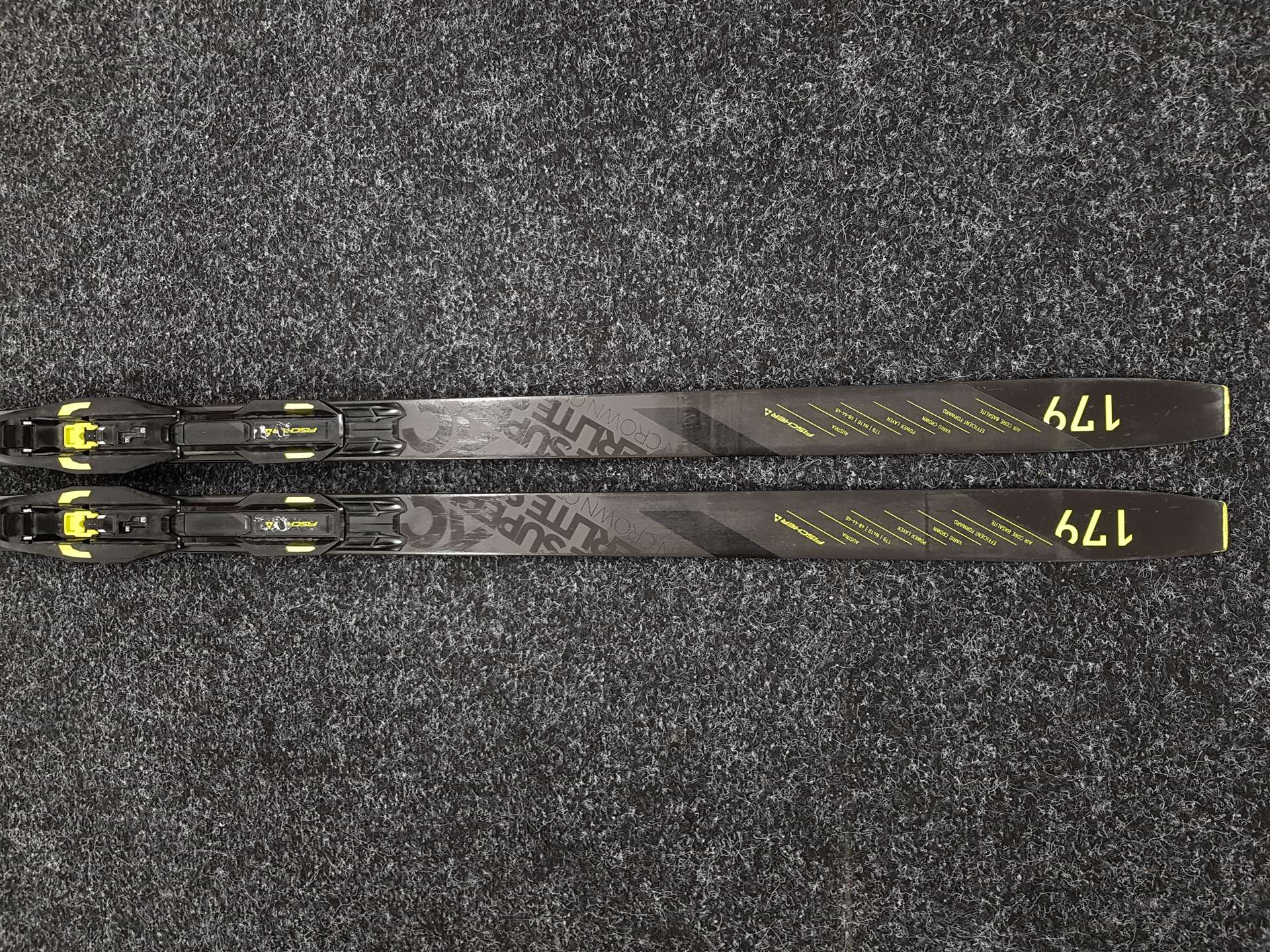 Použité běžecké lyže FISCHER XC Superlite Crown + vázání NNN Fischer Control