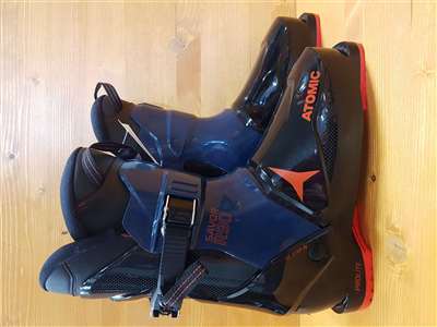 Clăpari de schi ATOMIC Savor R90 folosiți